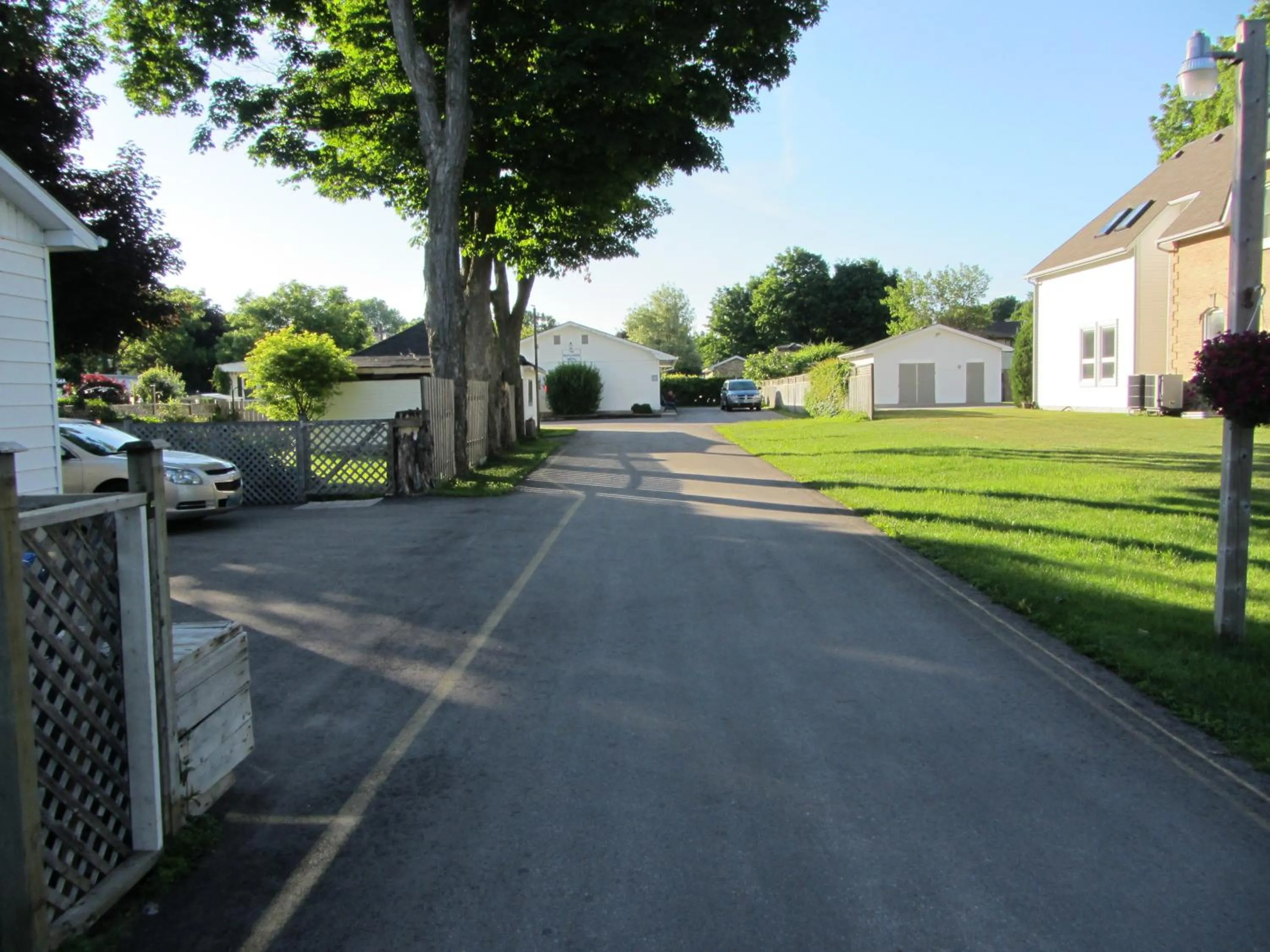 Day in The Maplewood Motel