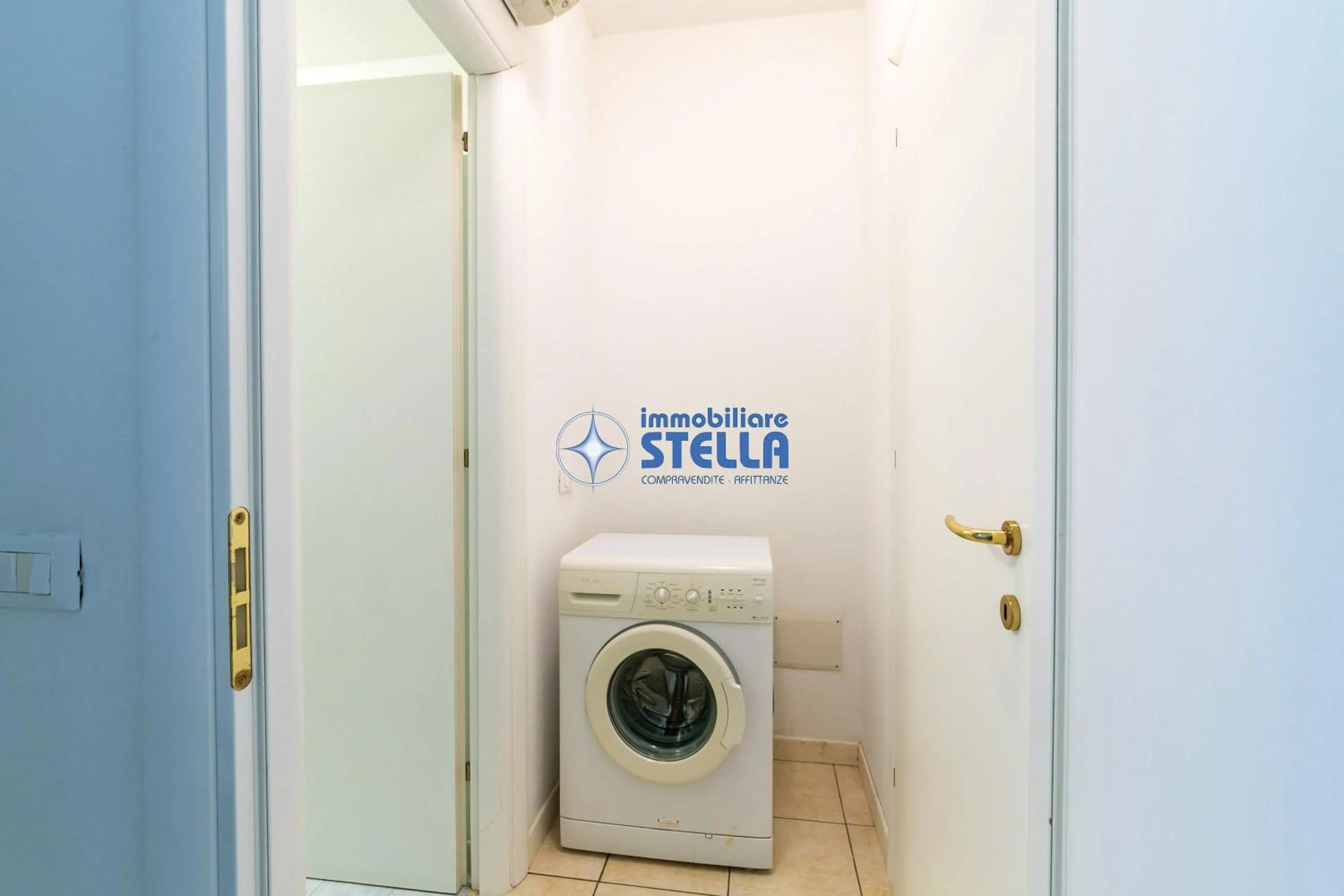 washing machine in Residence Borgo dei Fiori