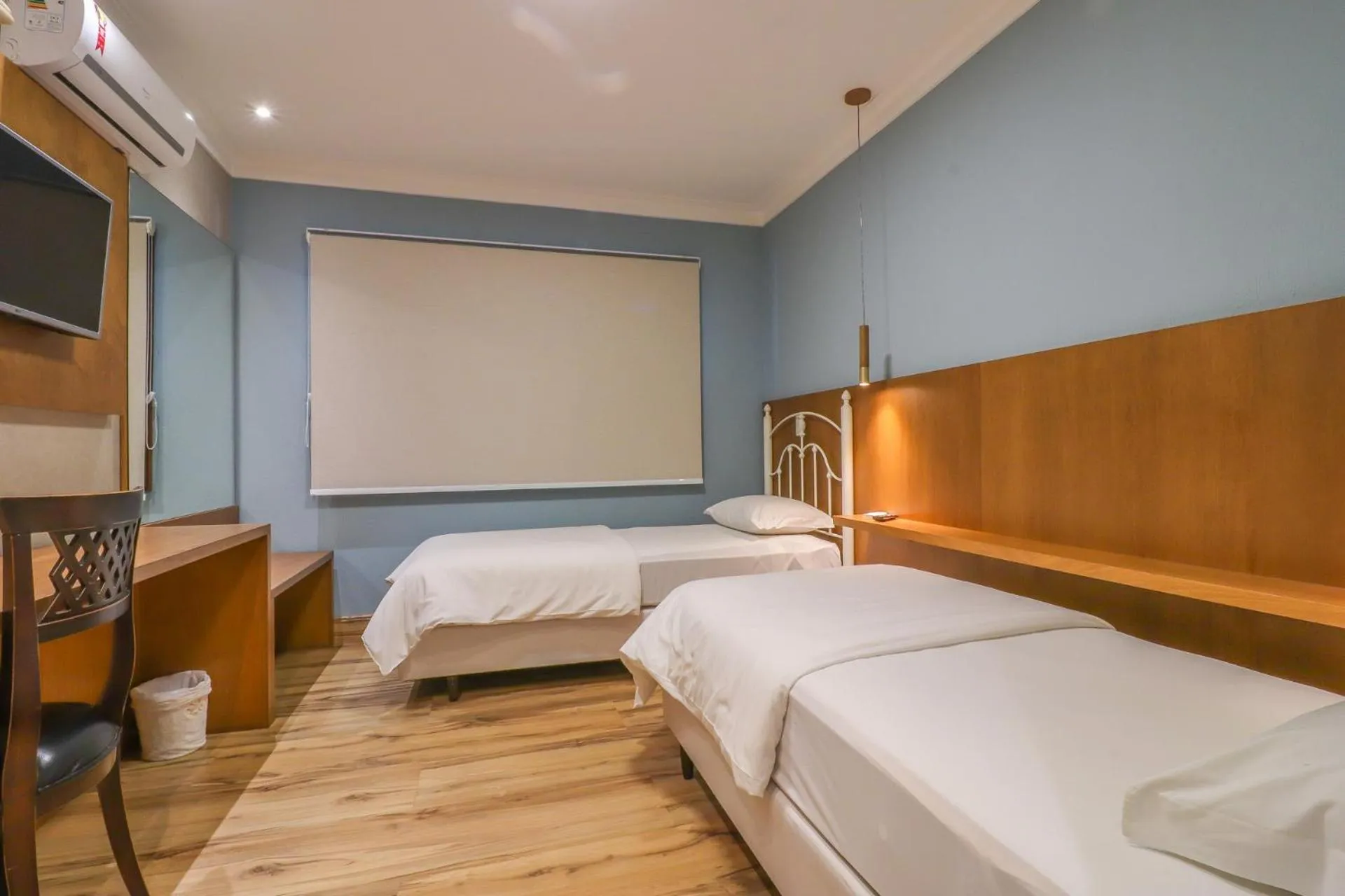 Photo of the whole room, Bed in Pousada Ares da Serra - Centro