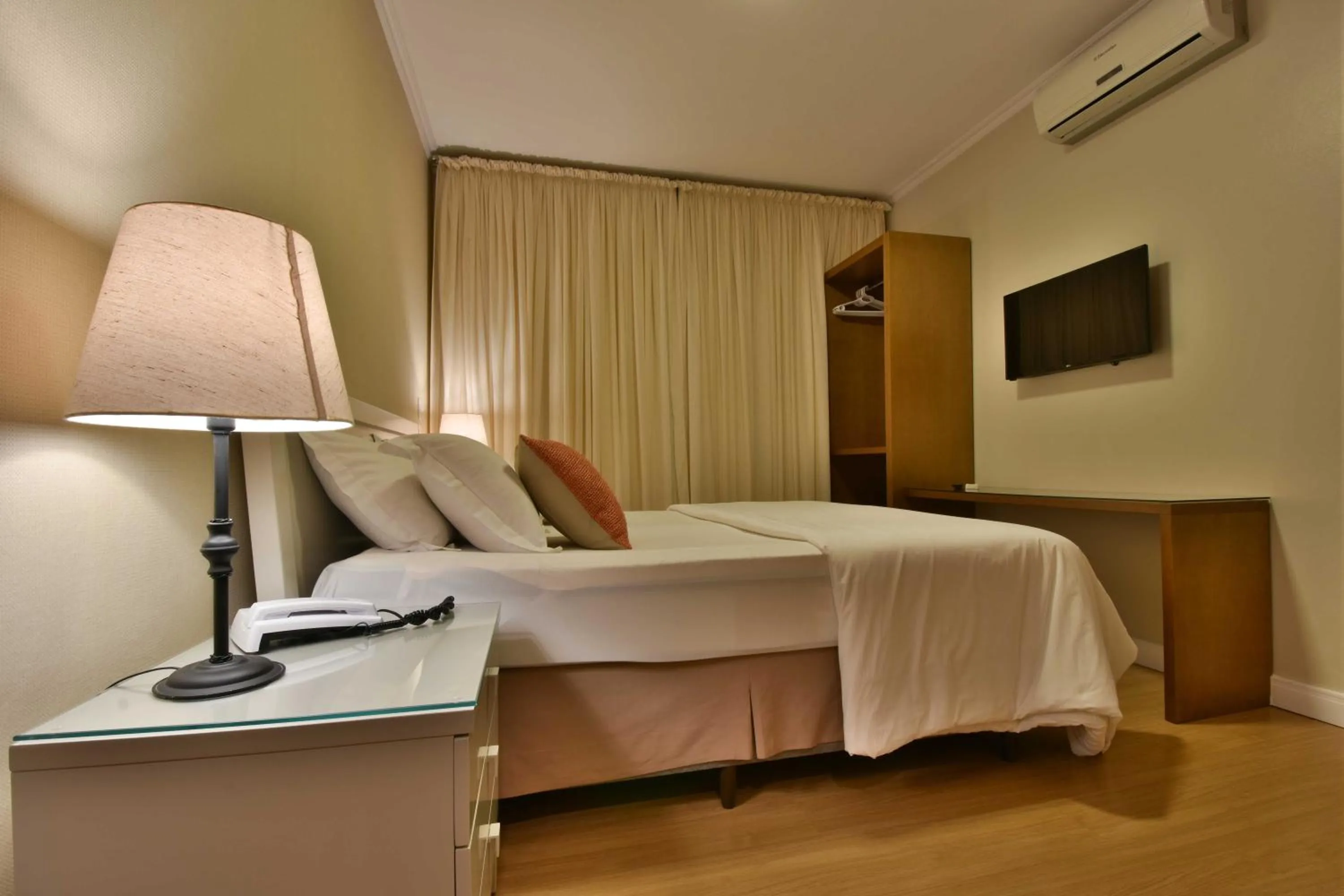 Bedroom, Bed in Pousada Ares da Serra - Centro