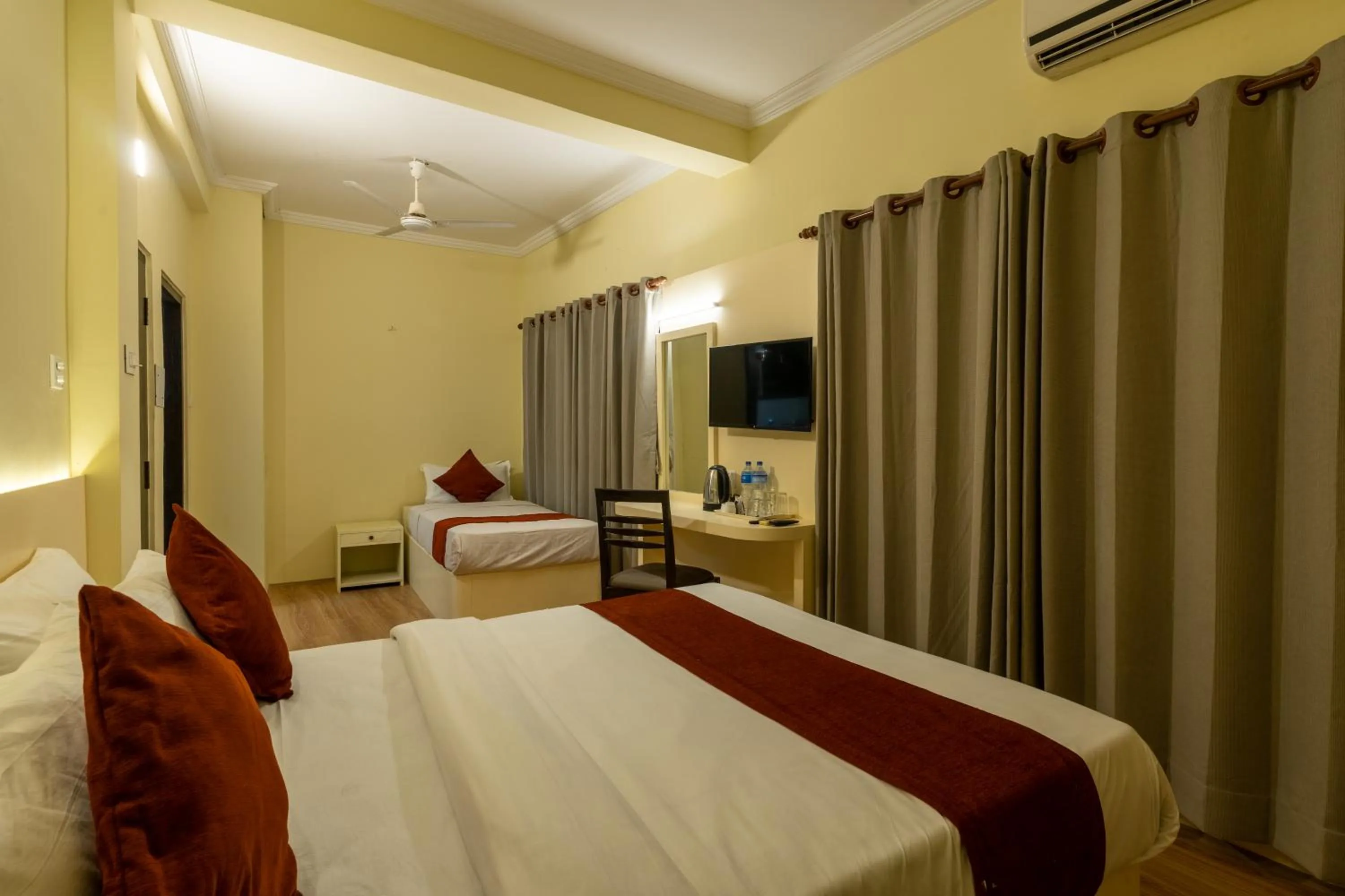 Bed in Hotel Peaceland Lumbini