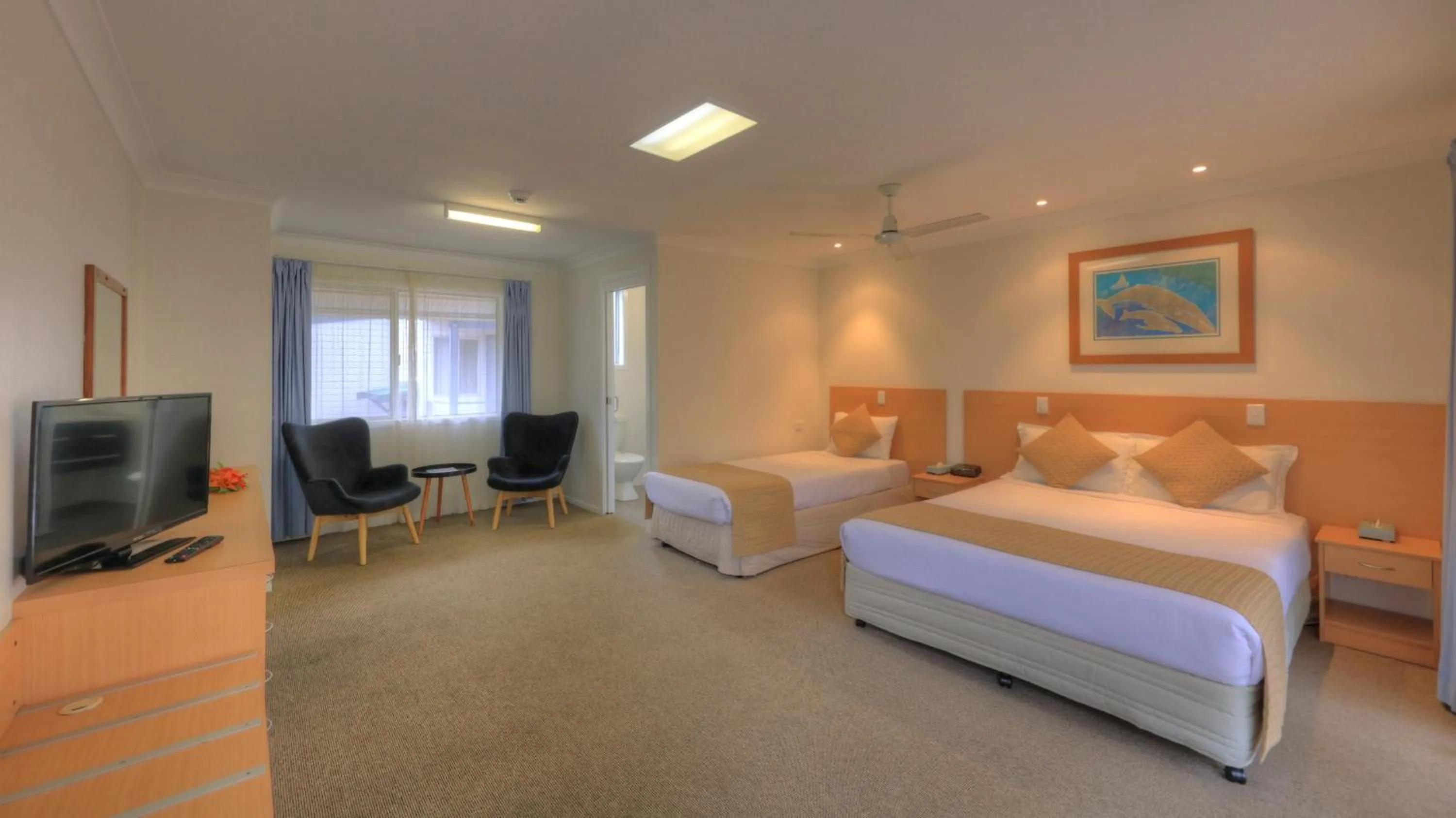 Photo of the whole room, Bed in Paradise Hotel & Resort