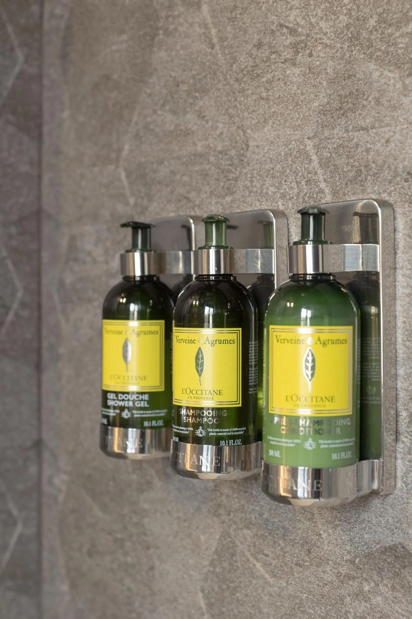 Shower in Hotel Tayko Bilbao