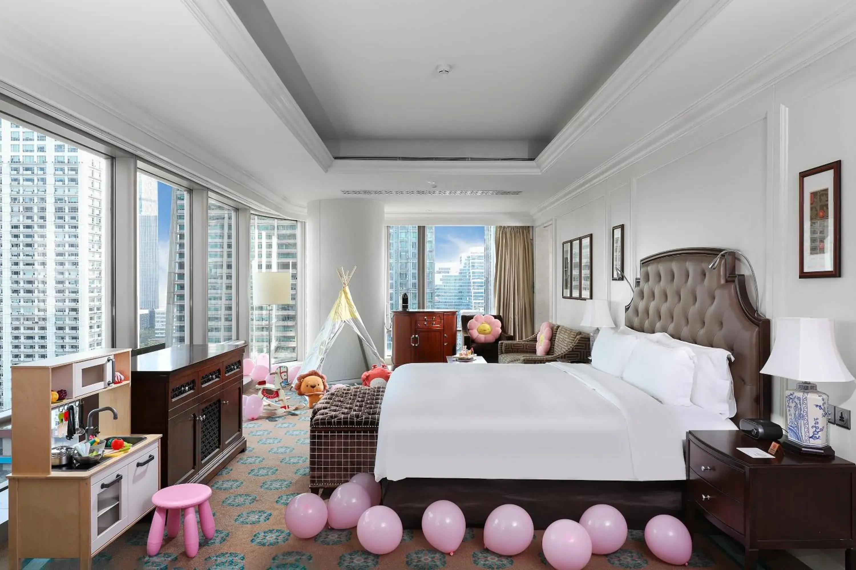 Langham Family Package - Executive Club Corner Room in The Langham, Shenzhen Langham Family Package - Executive Club Corner Room in The Langham, Shenzhen