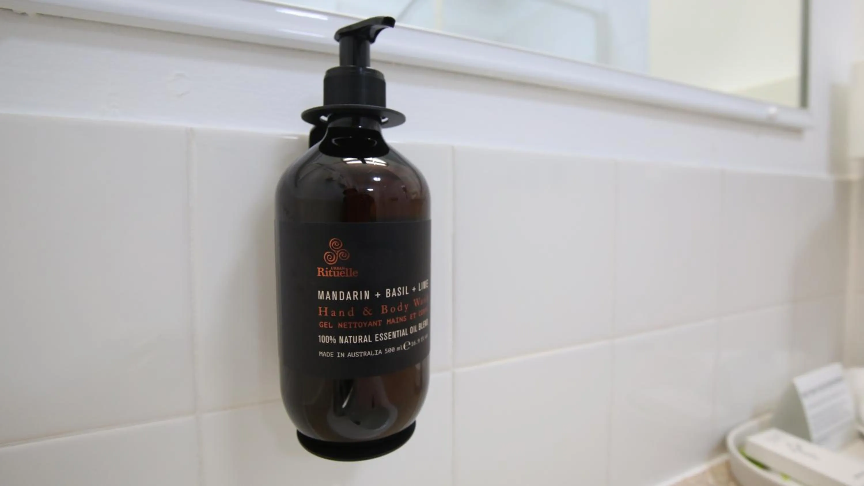 Bathroom in Tweed Harbour Motor Inn