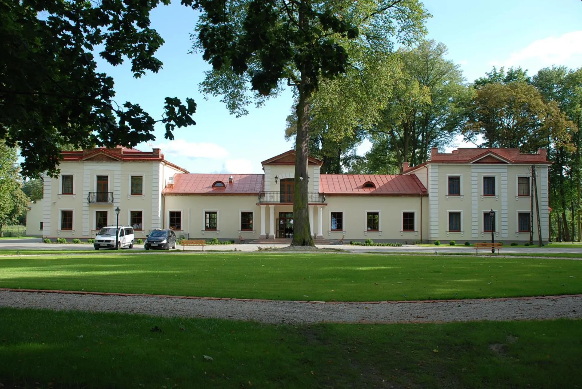 Facade/entrance in Dworek Korytków