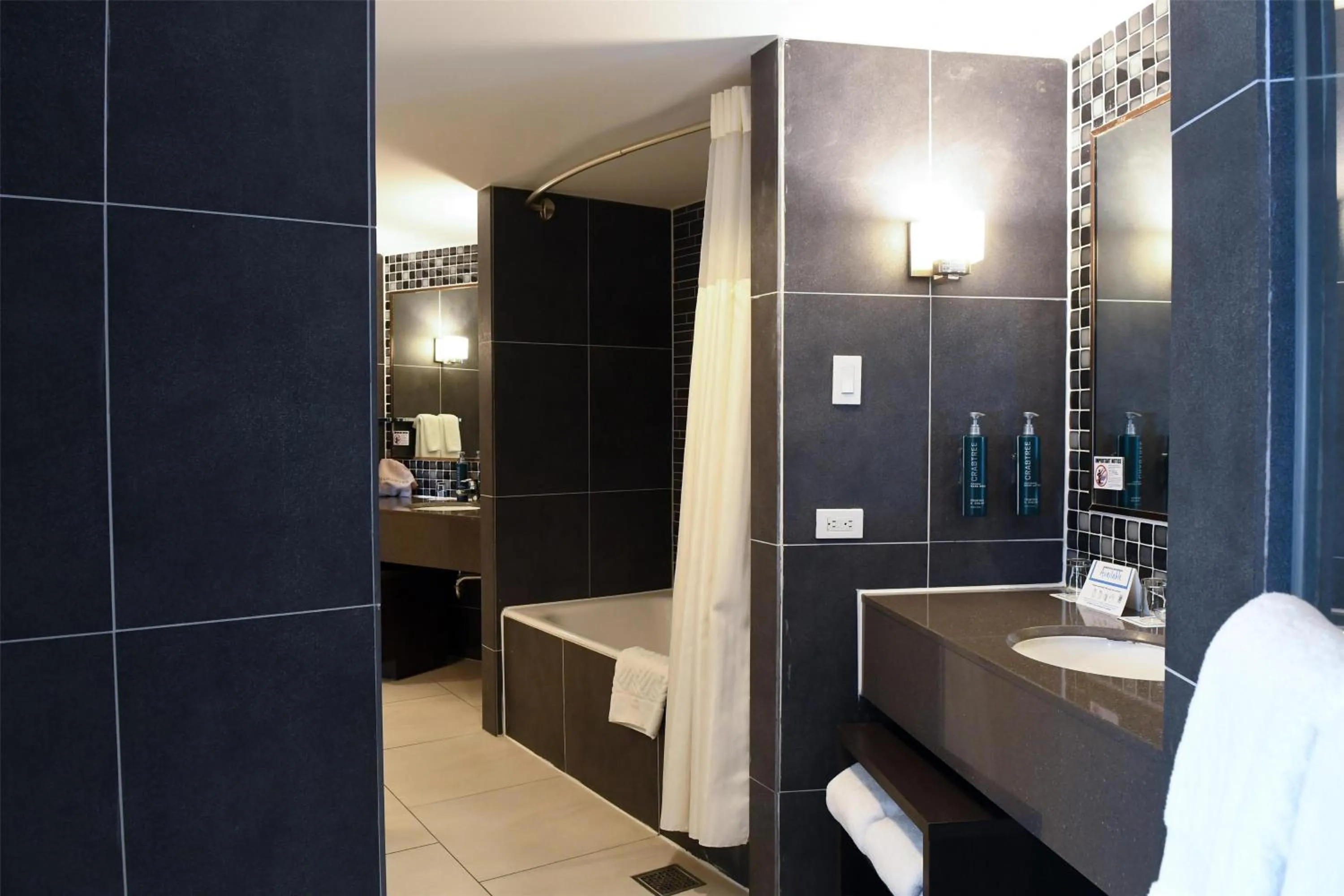 Bathroom in Hilton Guam Resort & Spa