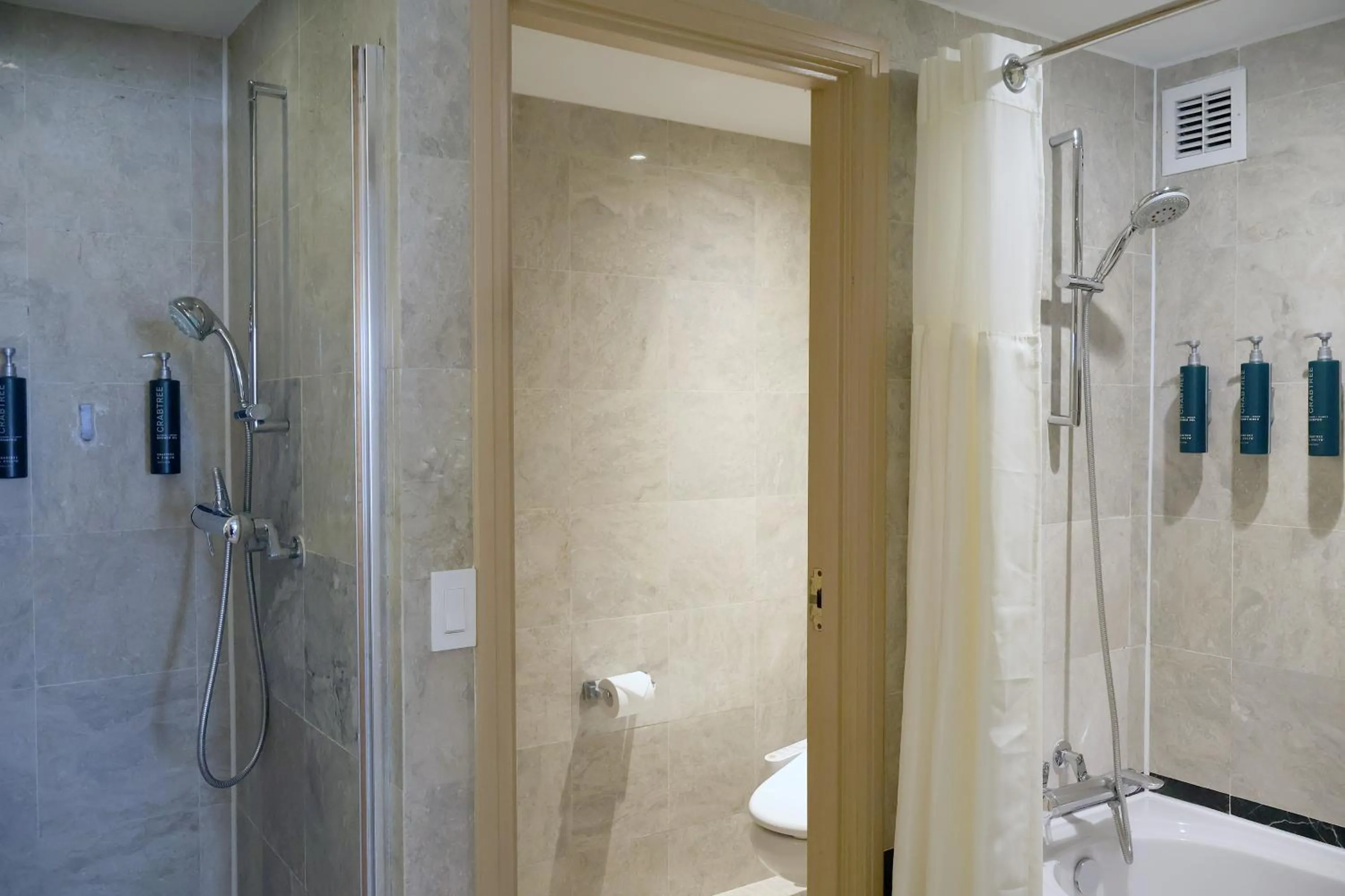 Bathroom in Hilton Guam Resort & Spa