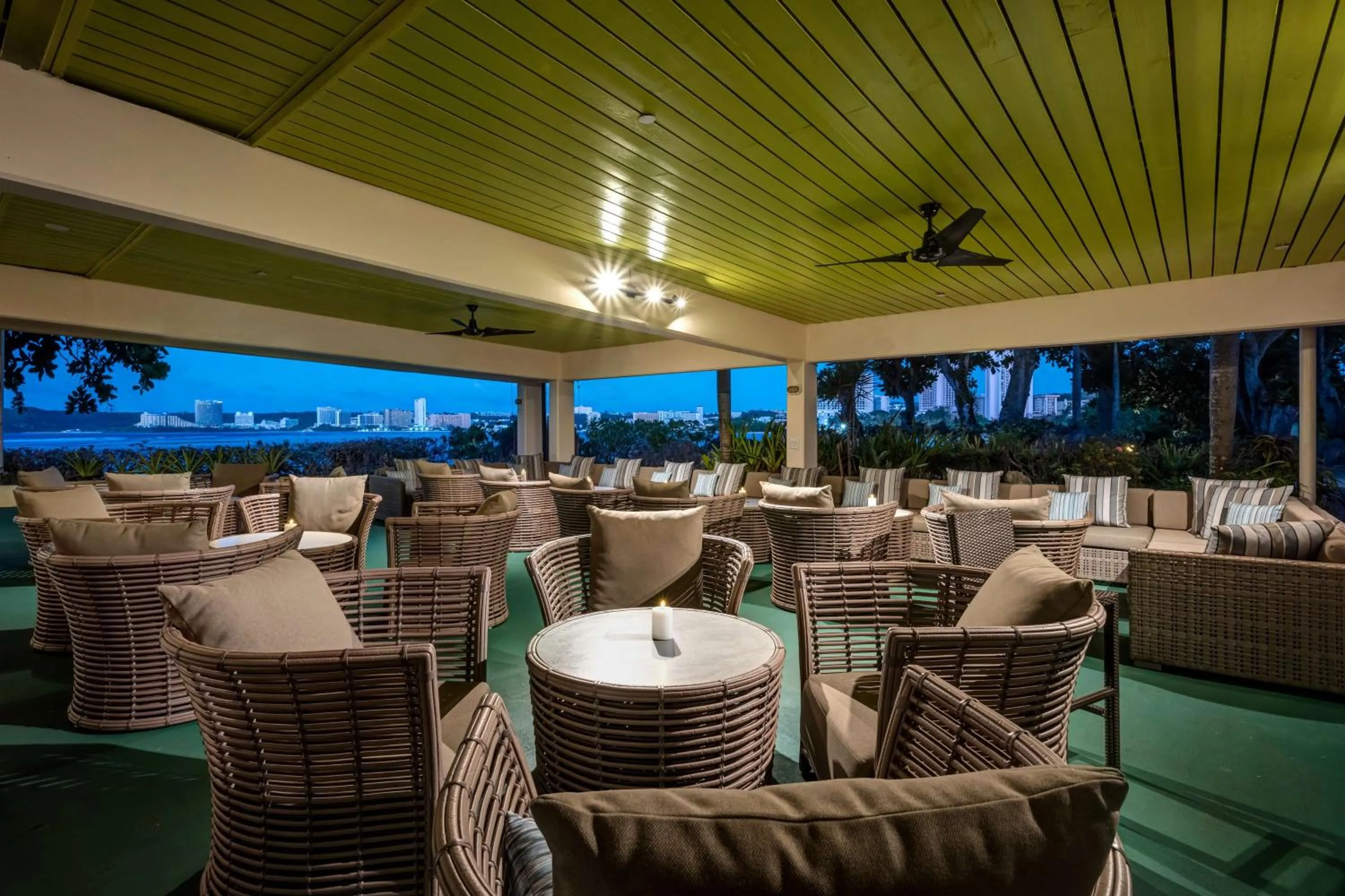 Restaurant/places to eat in Hilton Guam Resort & Spa