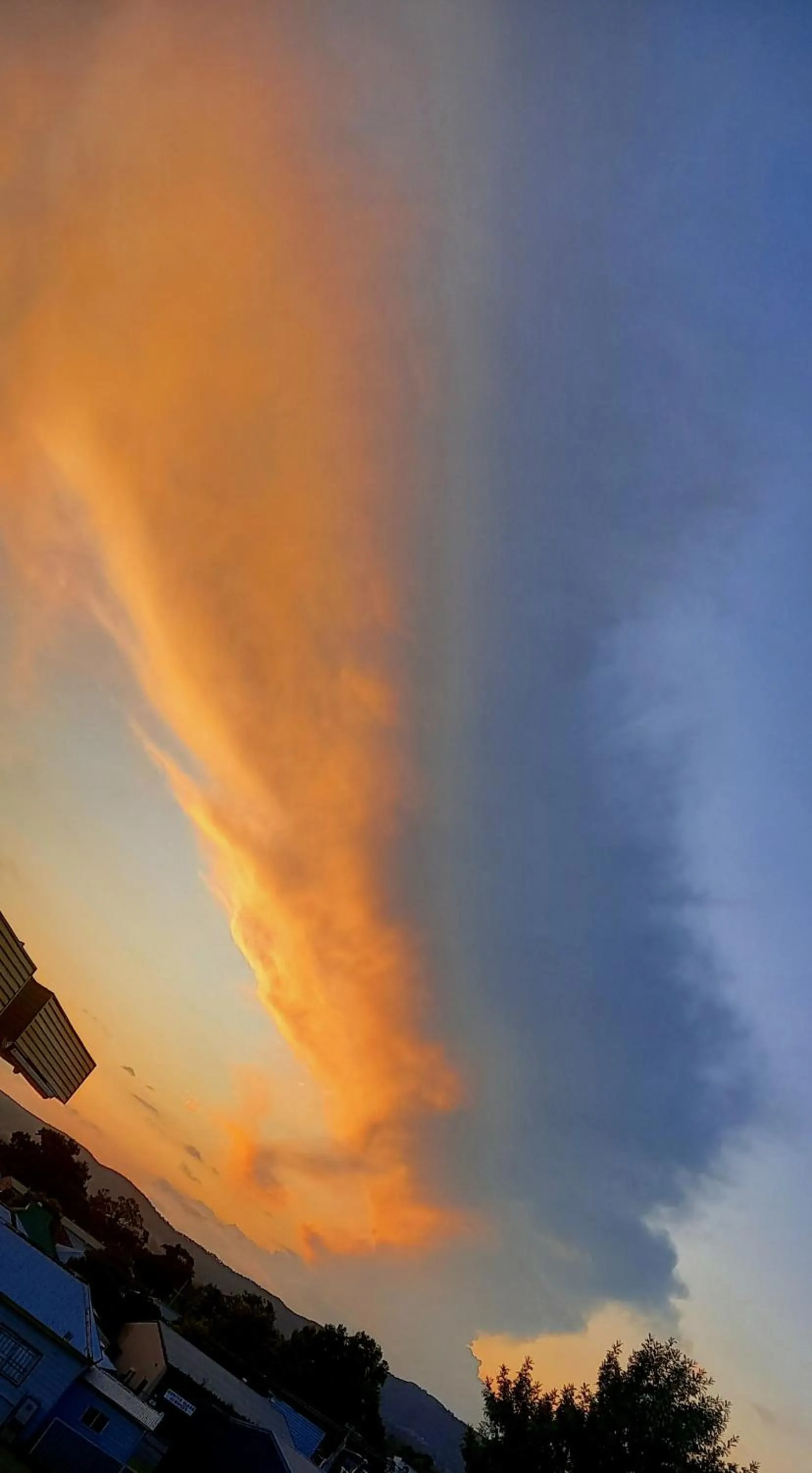 Sunset in Cessnock Vintage Motor Inn