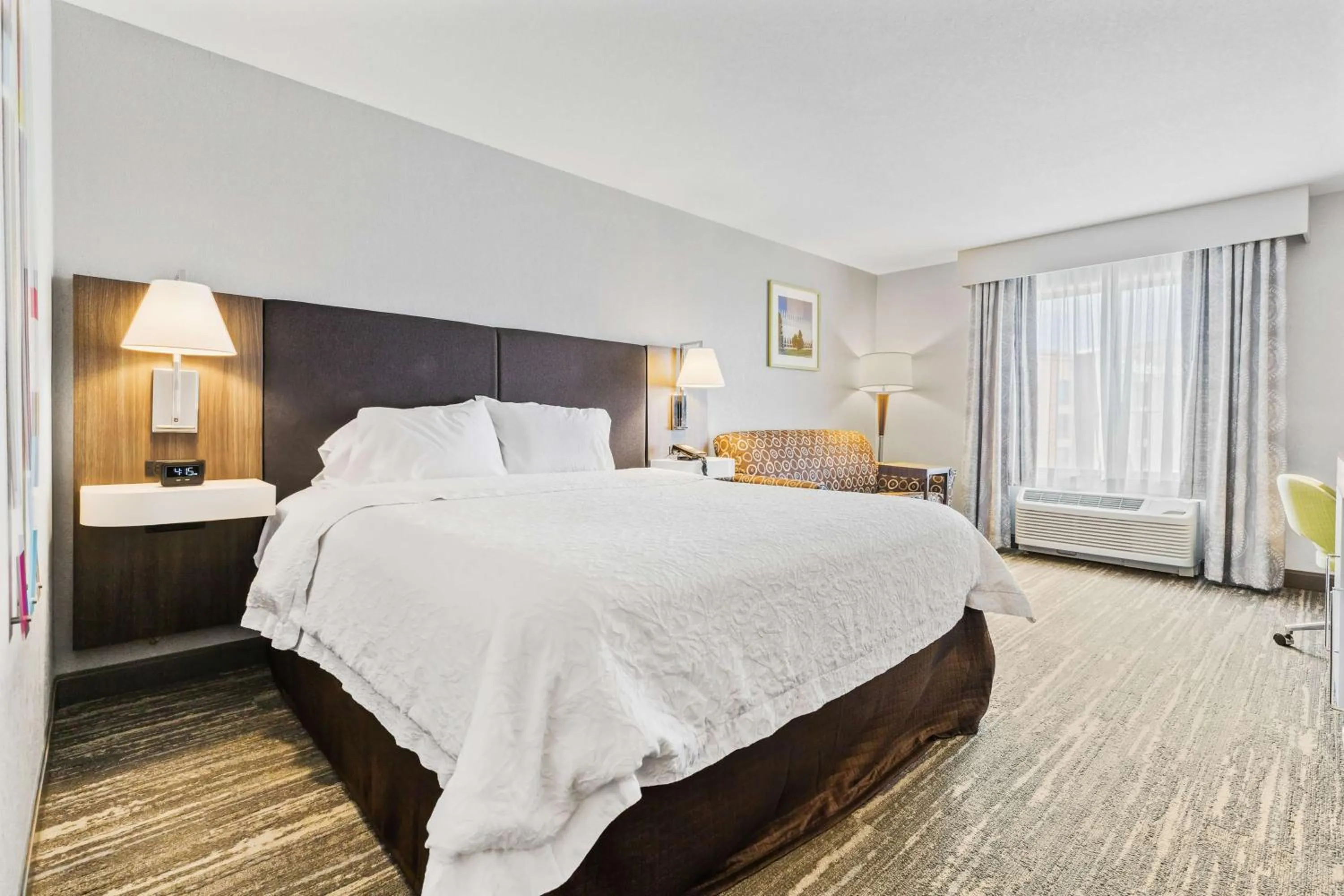 Living room, Bed in Hampton Inn & Suites Colorado Springs-Air Force Academy/I-25 North