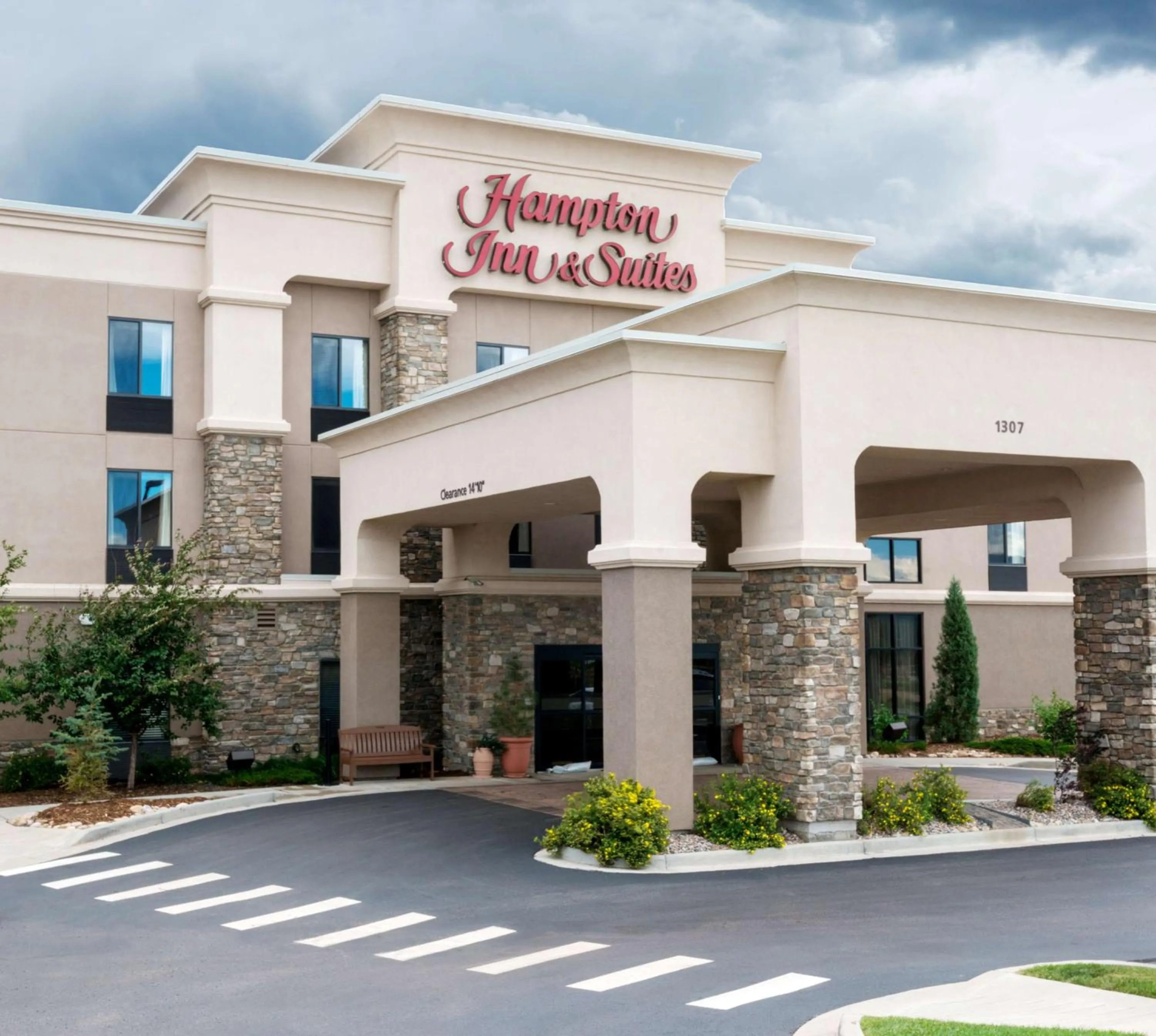 Property building in Hampton Inn & Suites Colorado Springs-Air Force Academy/I-25 North