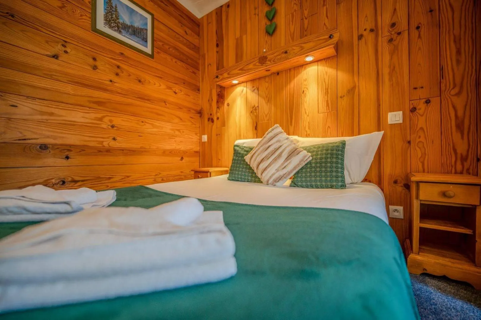 Bed in Hôtel du Centre