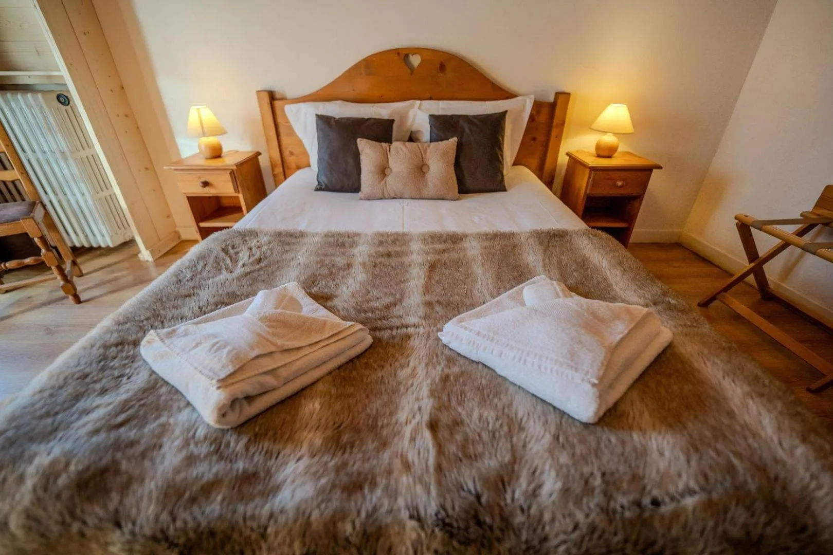 Bed in Hôtel du Centre