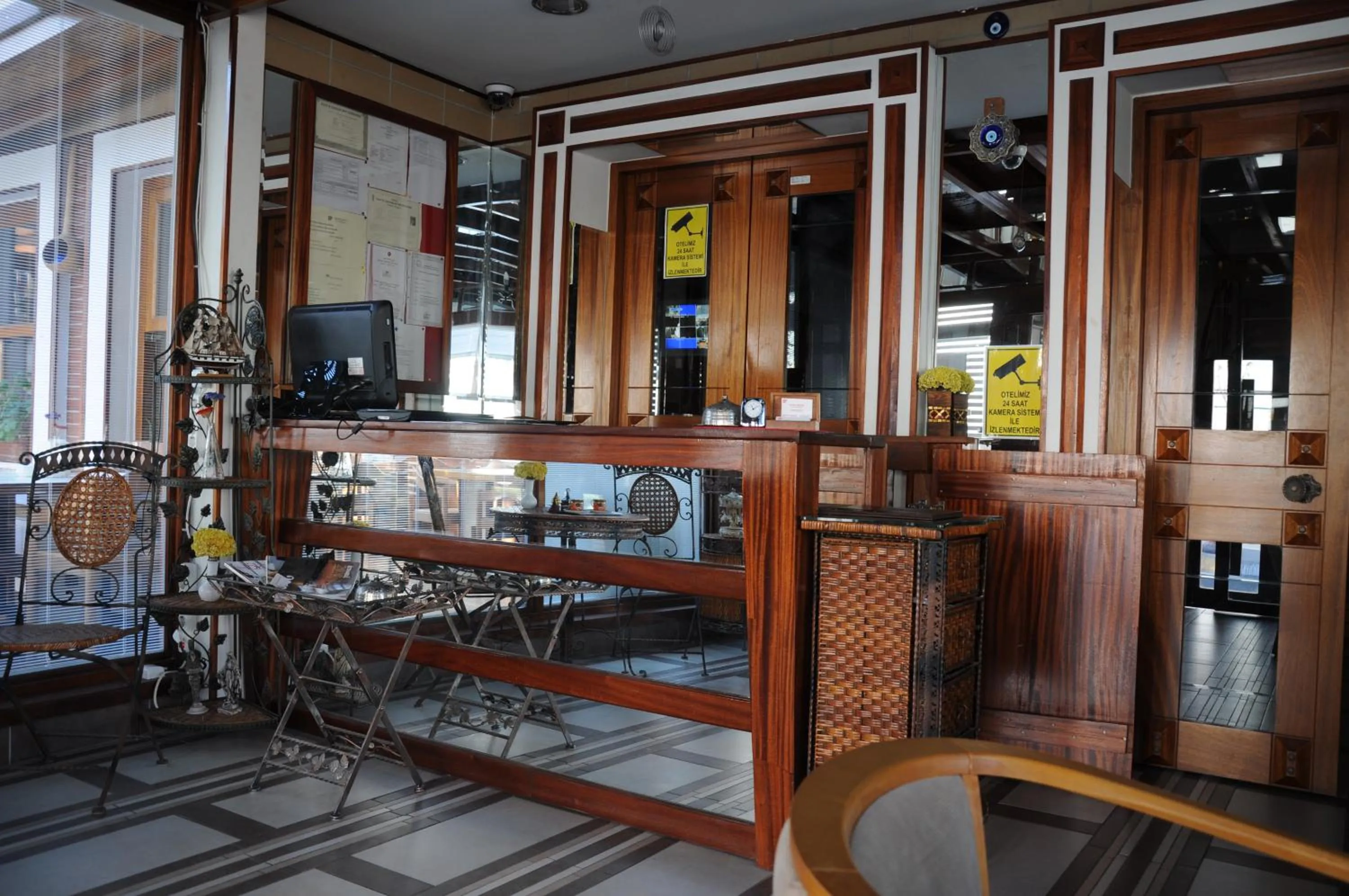 Lobby or reception in Butik Pendik Hotel