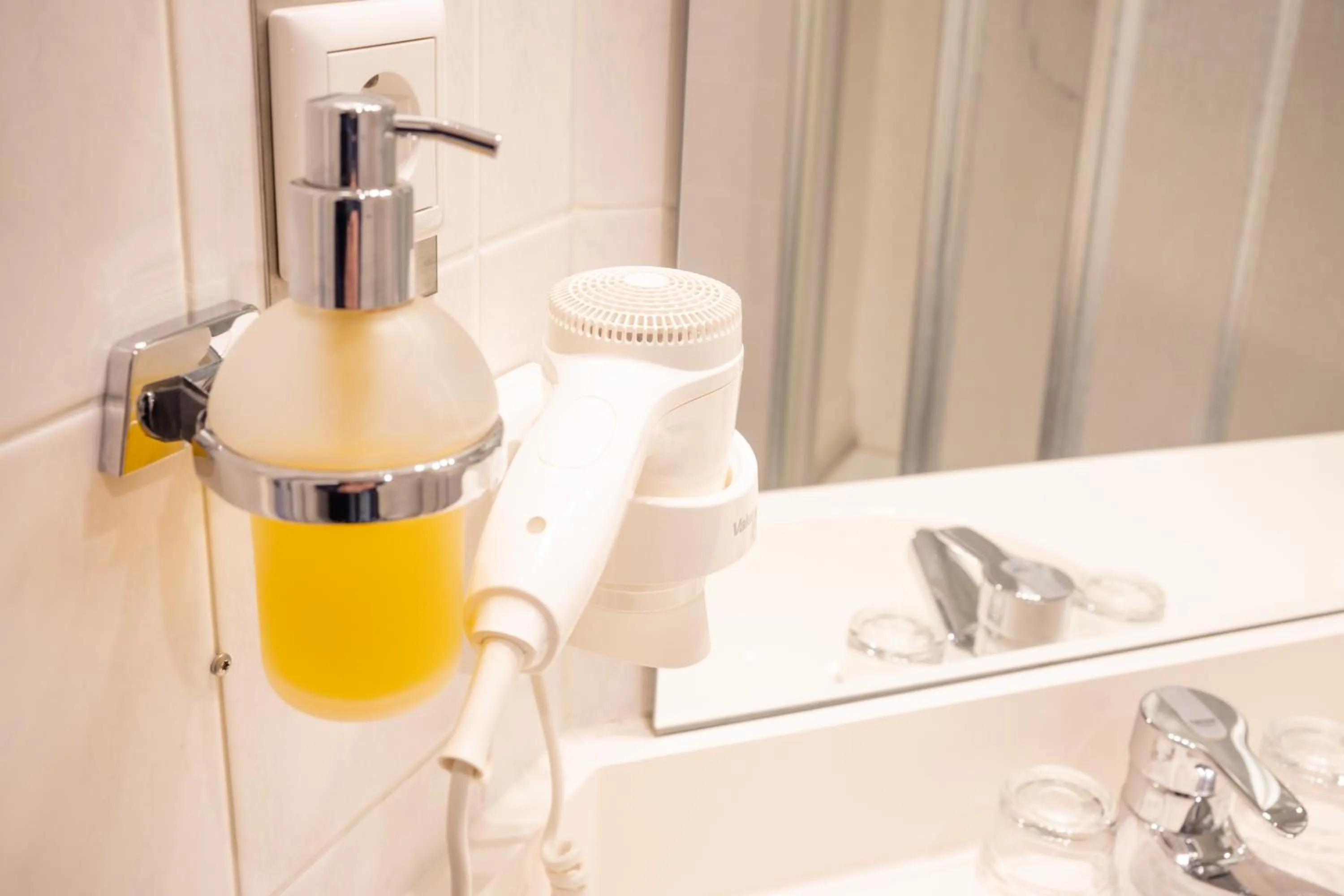 Bathroom in Landhotel Stüer