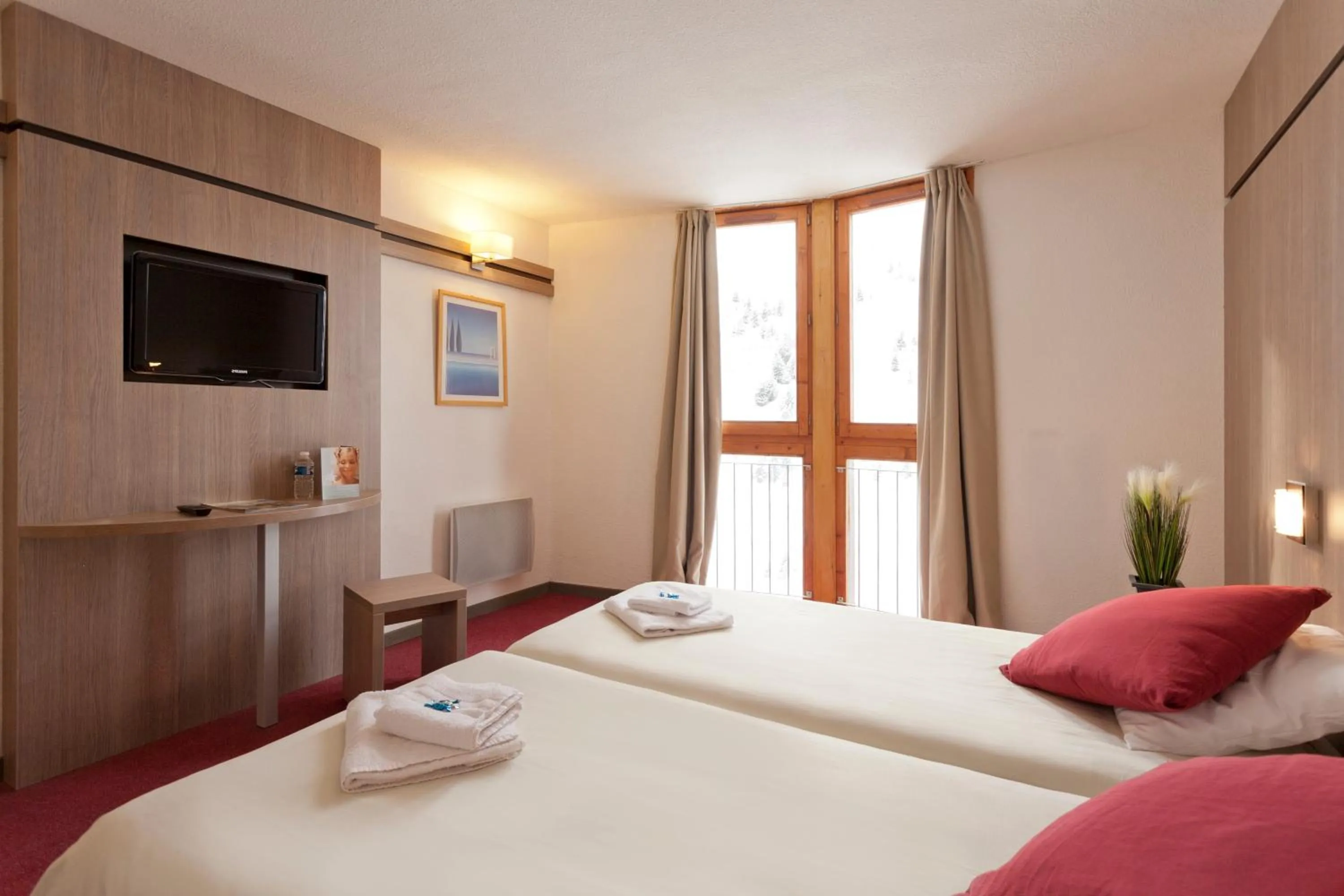 Bed in Hôtel Club MMV Les Mélèzes