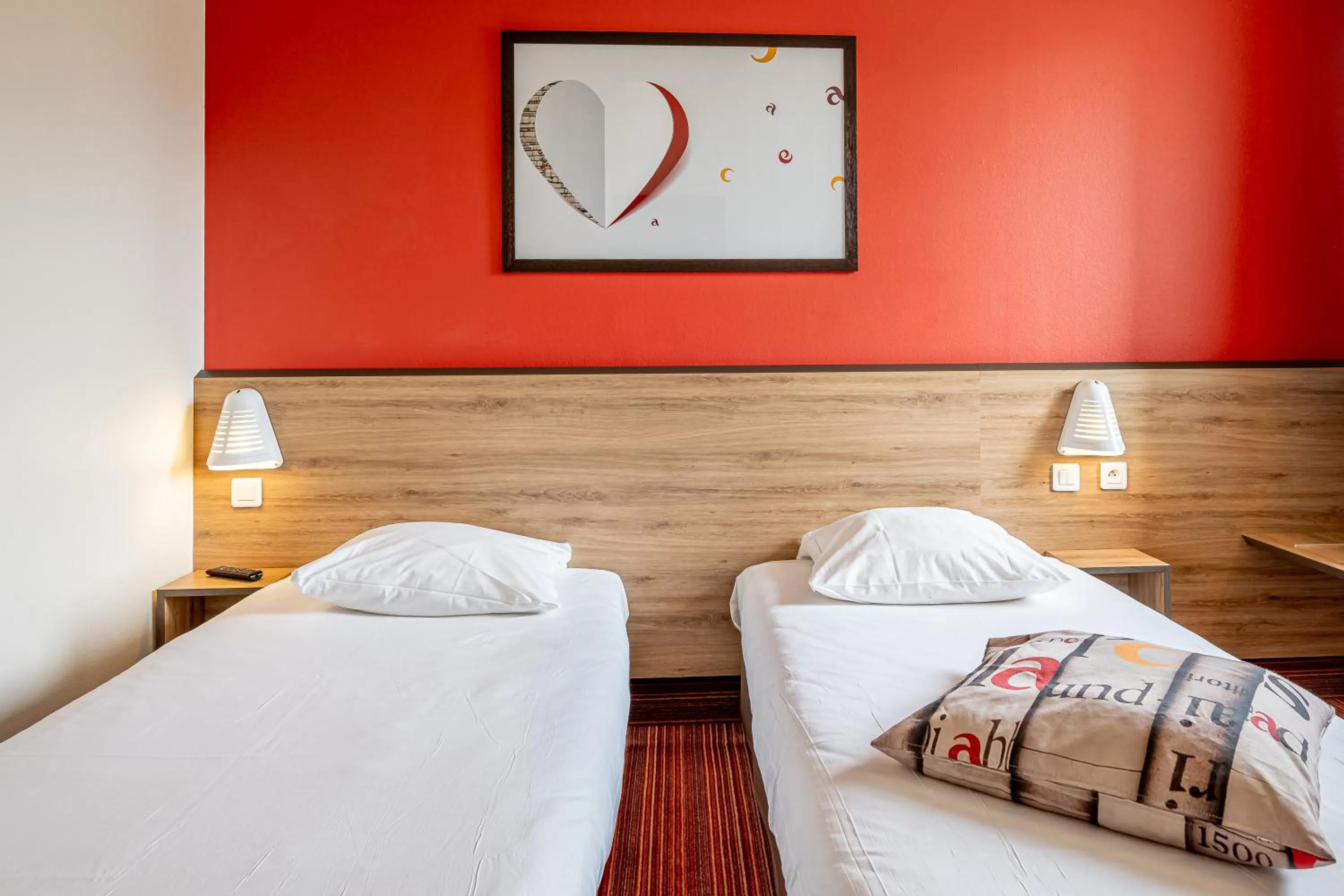 Bed in Ace Hotel Poitiers