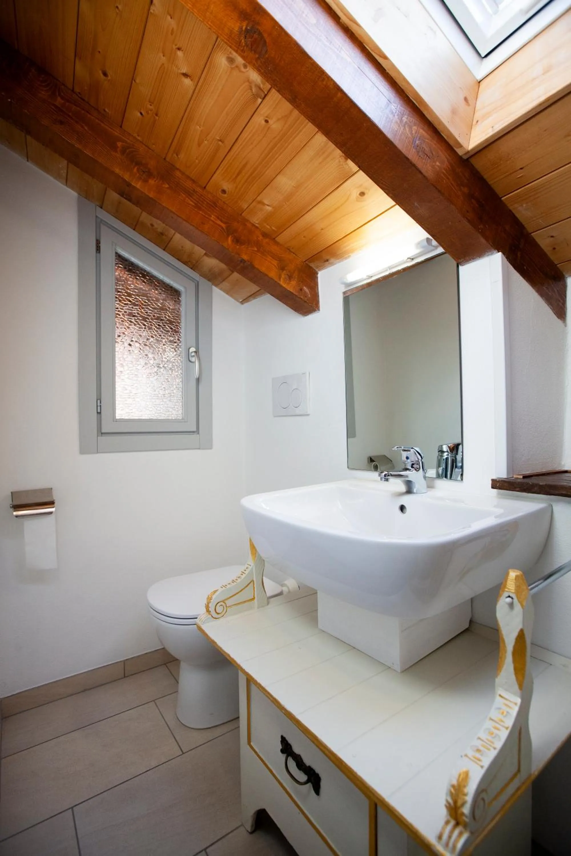 Toilet in Antica Molina