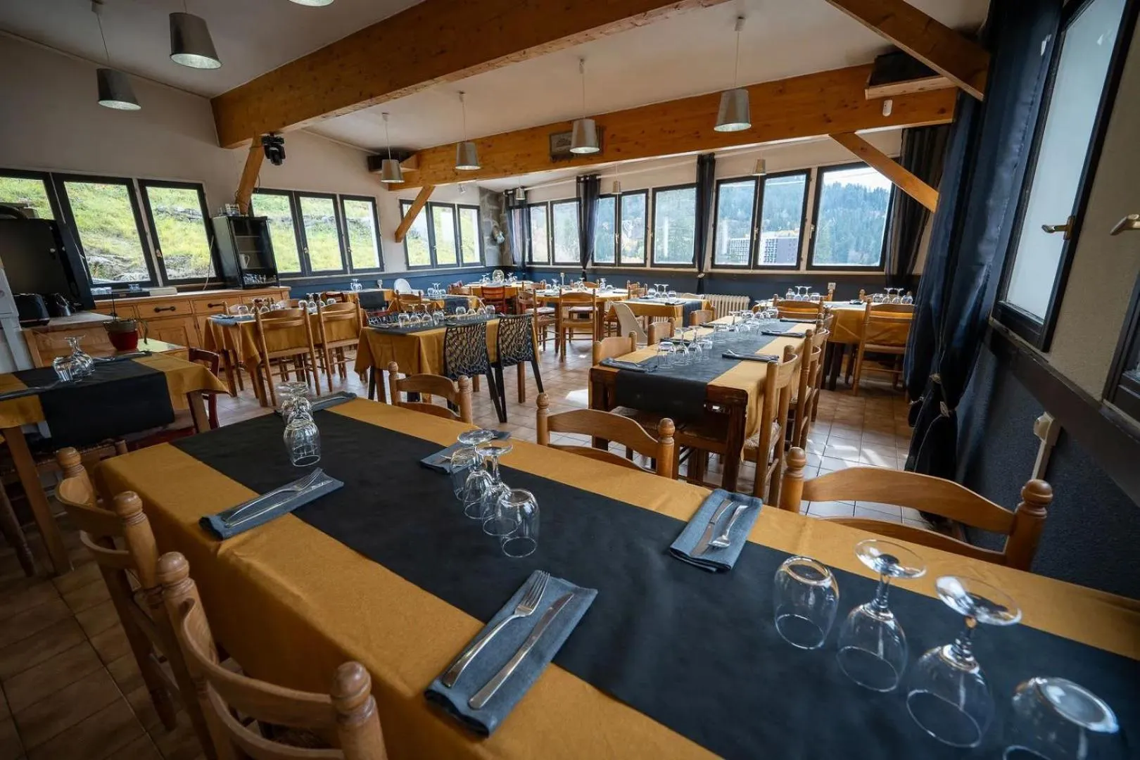 Restaurant/places to eat in Auberge Restaurant du Virage