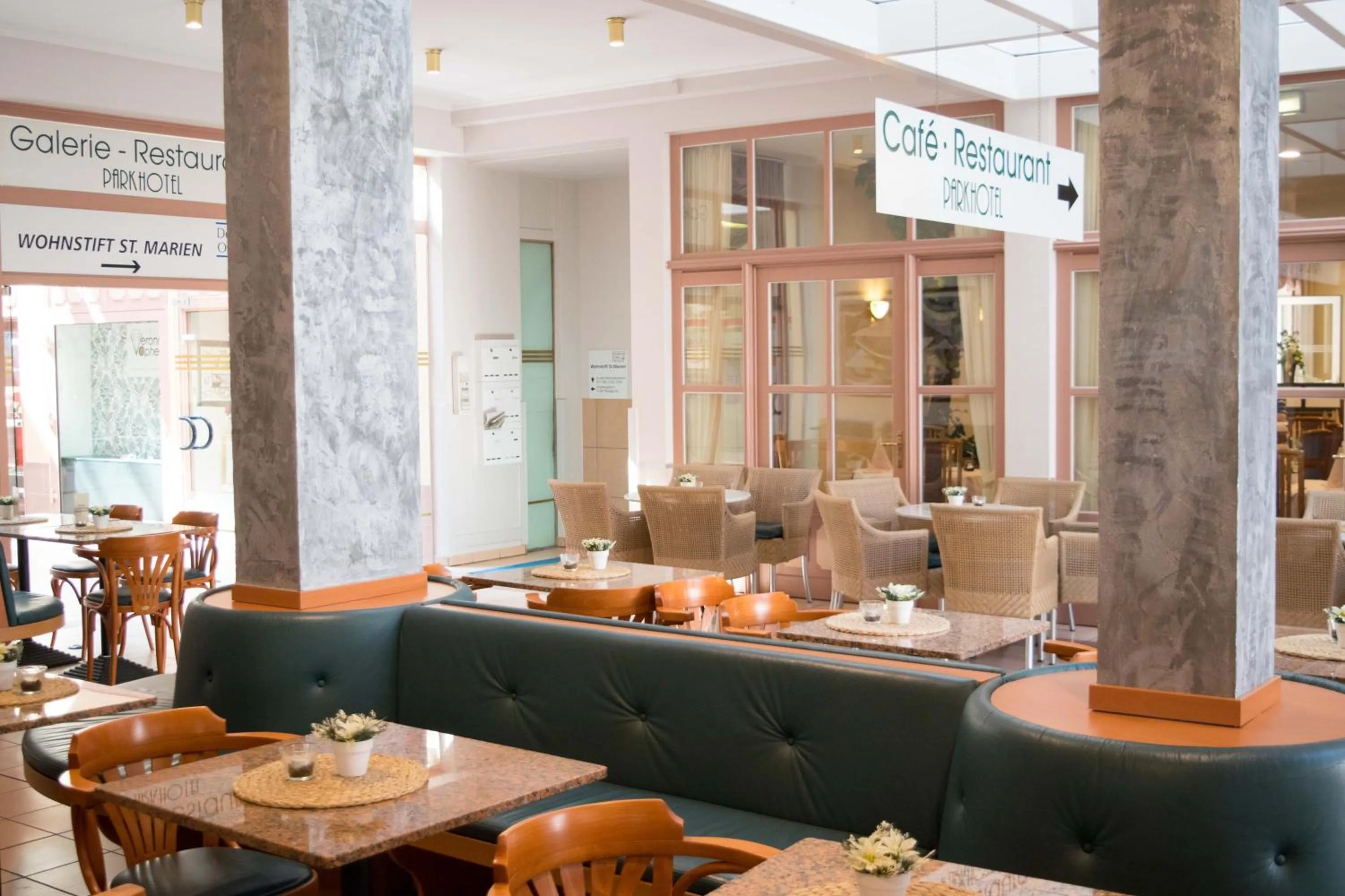 Seating area in Parkhotel Kevelaer