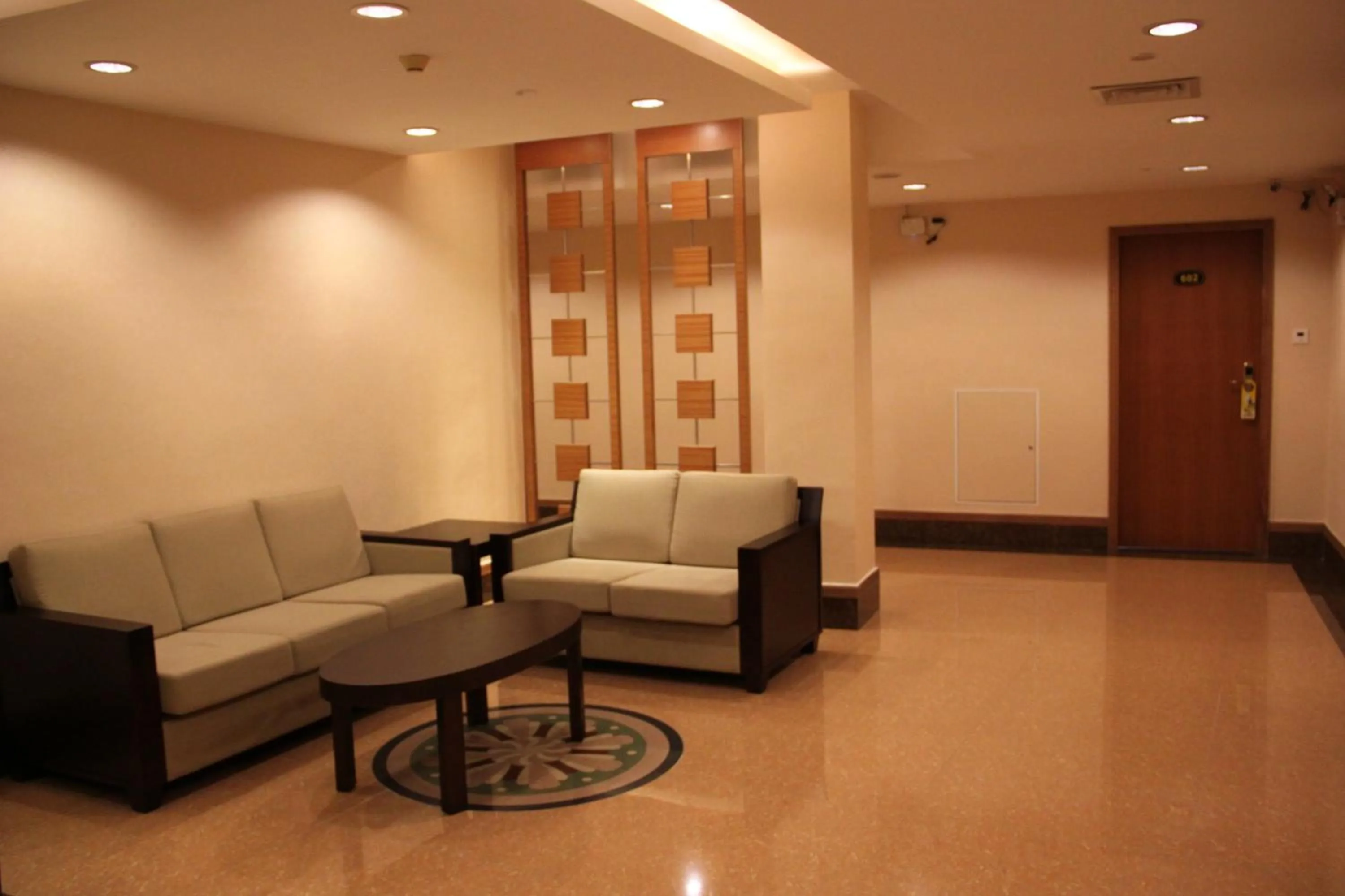 Lobby or reception in Xin Hua Hotel Guangzhou