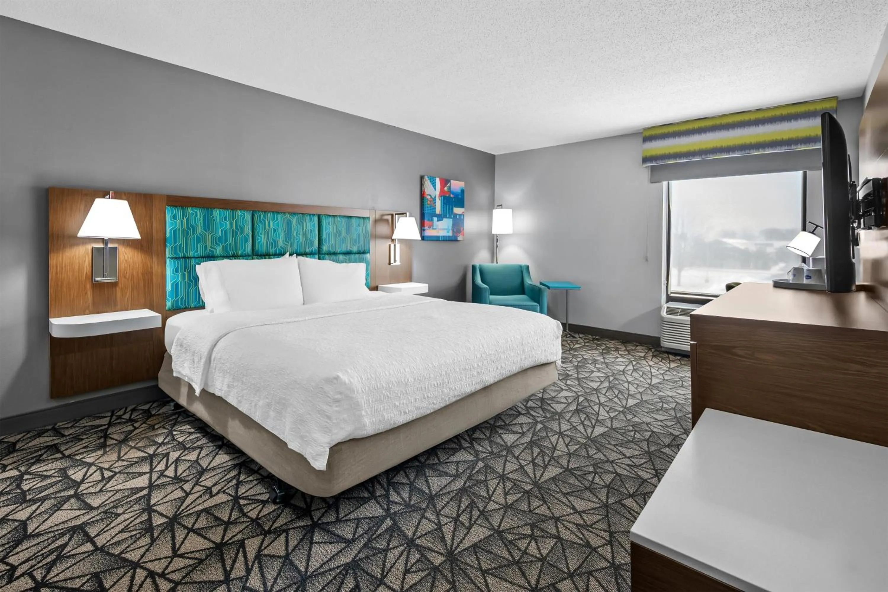 Bed in Hampton Inn Bloomington West