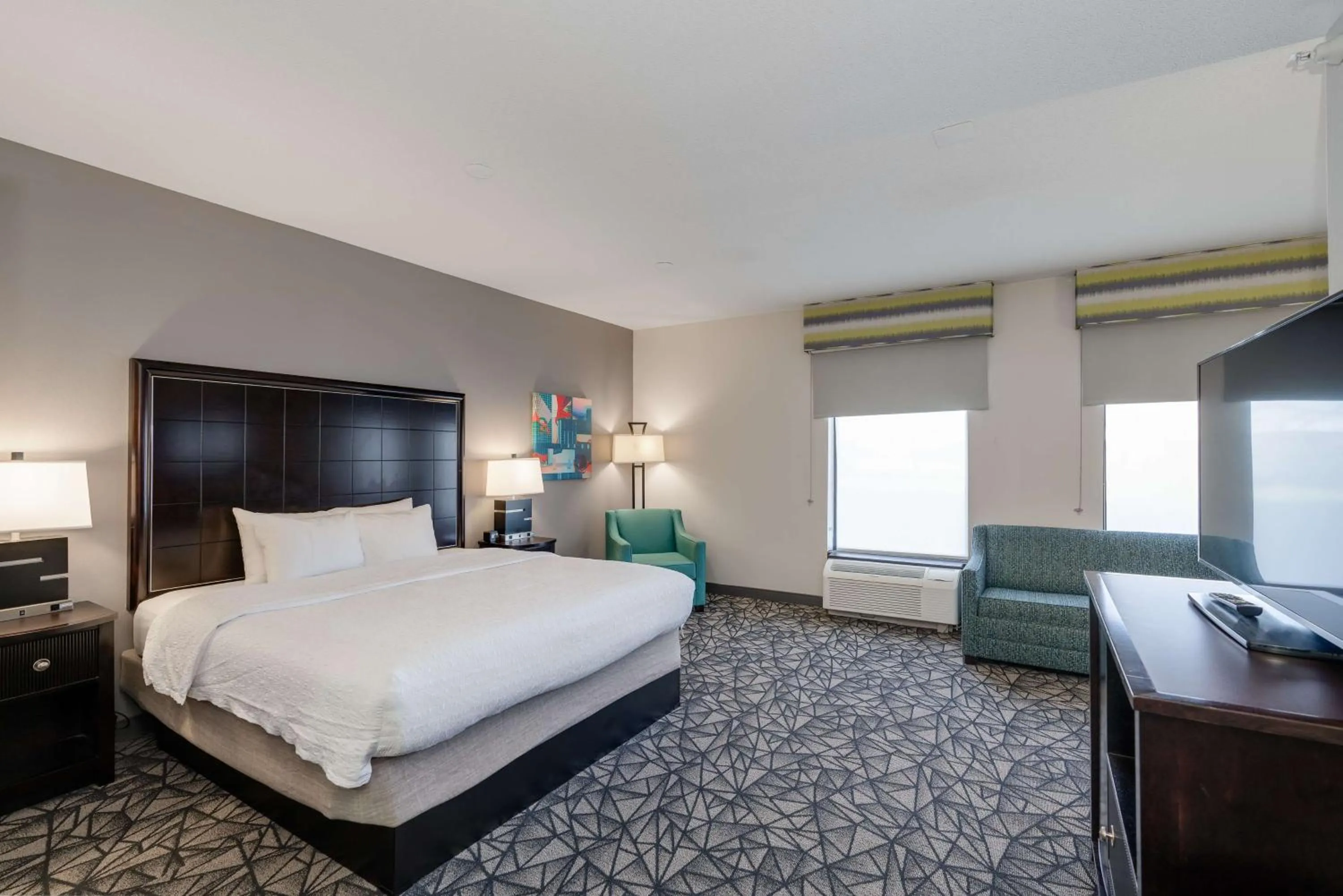 Bed in Hampton Inn Bloomington West