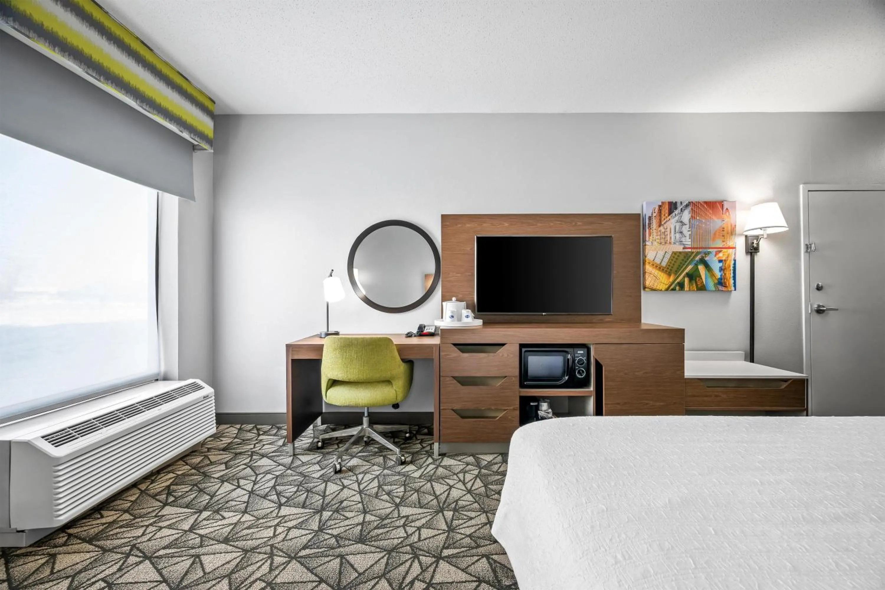 Bed in Hampton Inn Bloomington West