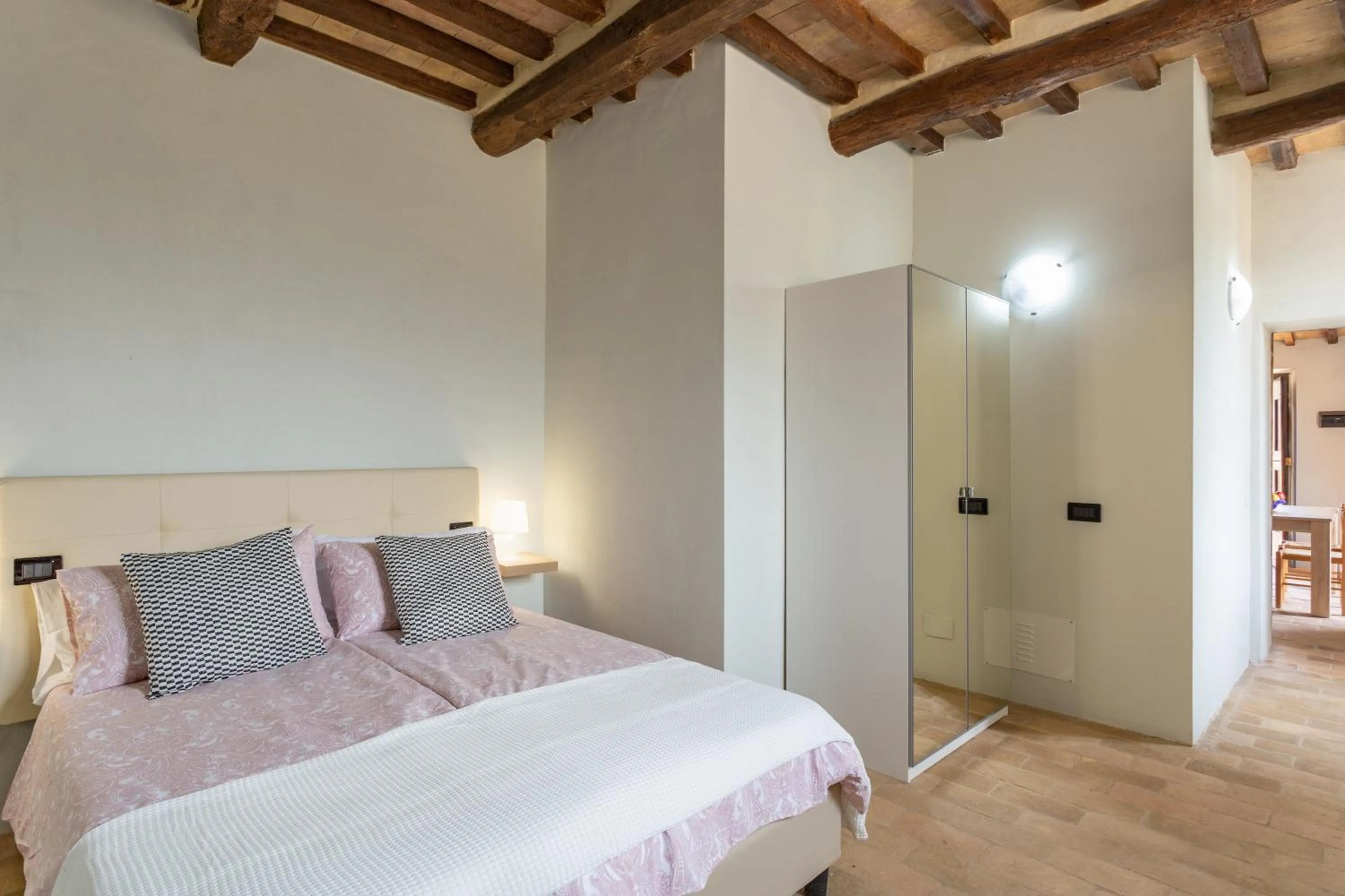 Bed in GH Borgo Pulciano Agriturismo