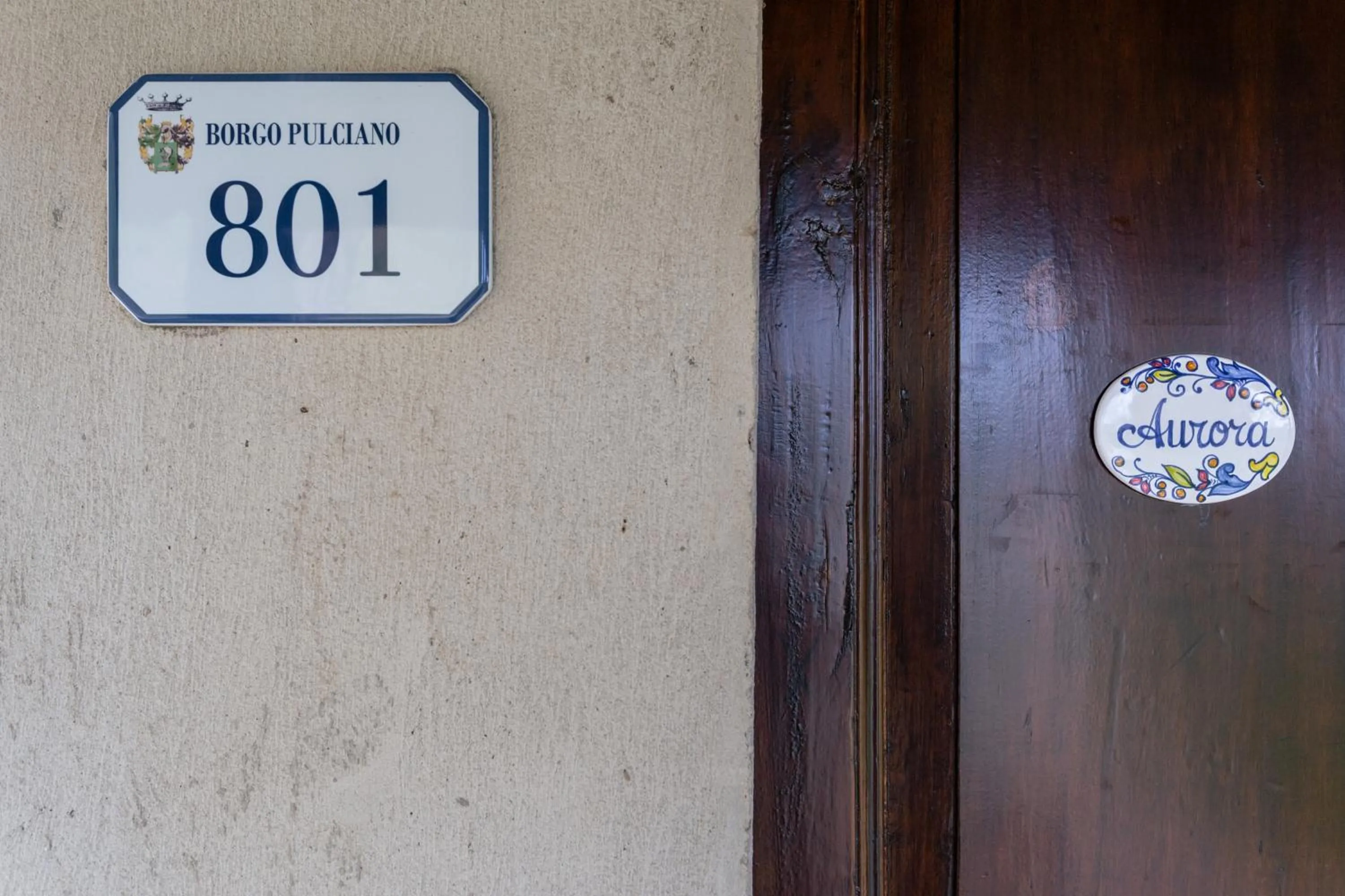 Decorative detail in GH Borgo Pulciano Agriturismo