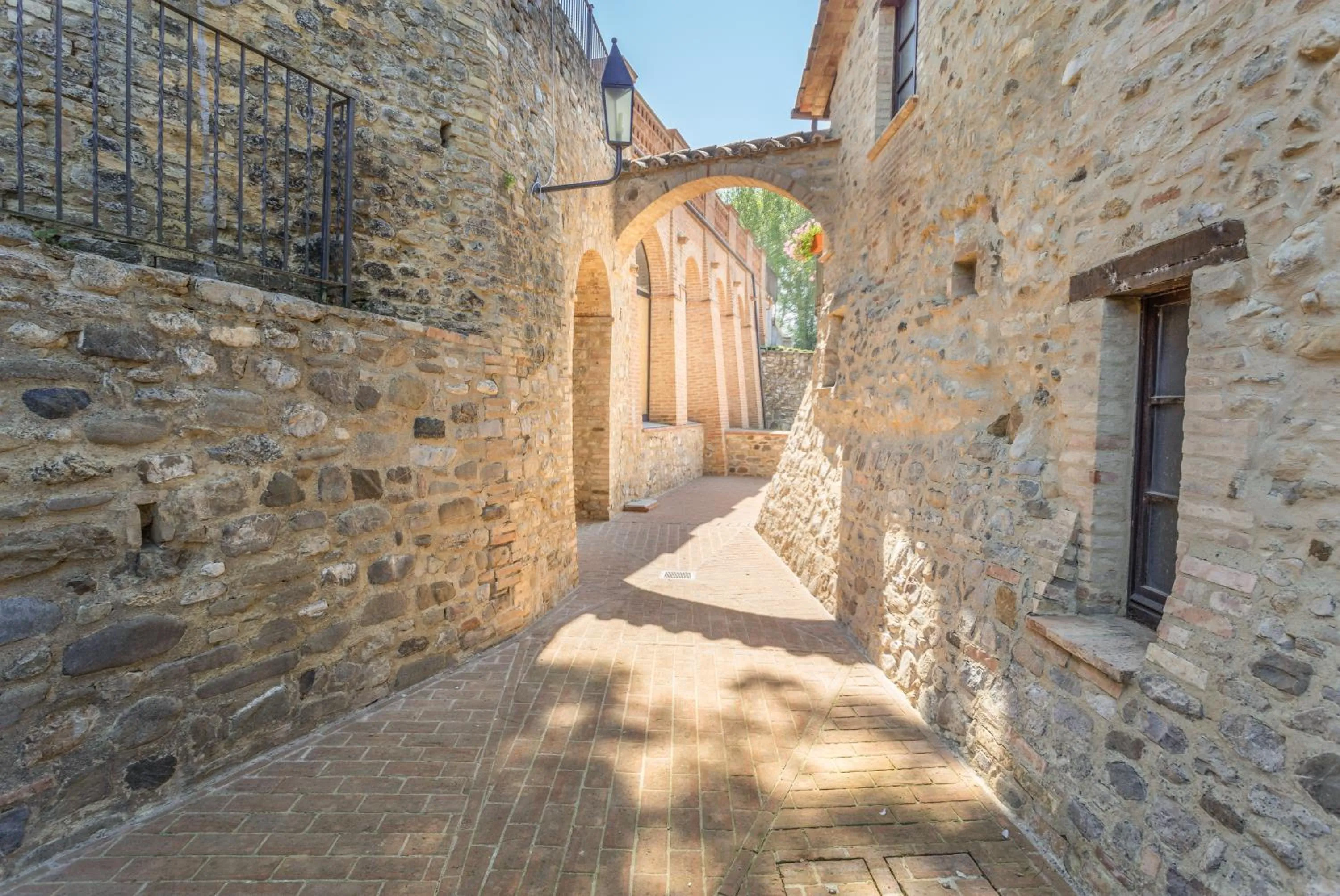 Decorative detail in GH Borgo Pulciano Agriturismo