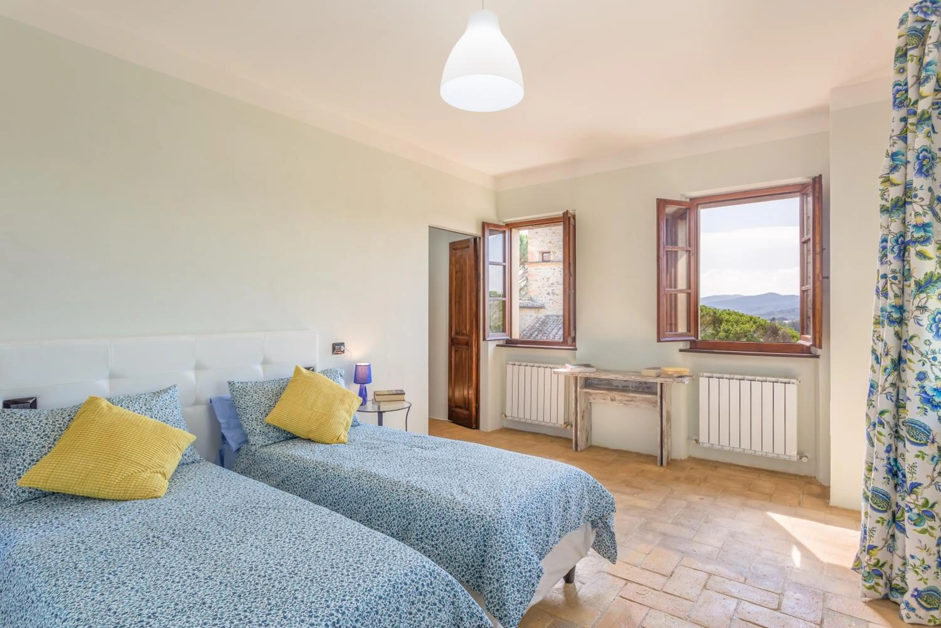 Bedroom, Bed in GH Borgo Pulciano Agriturismo