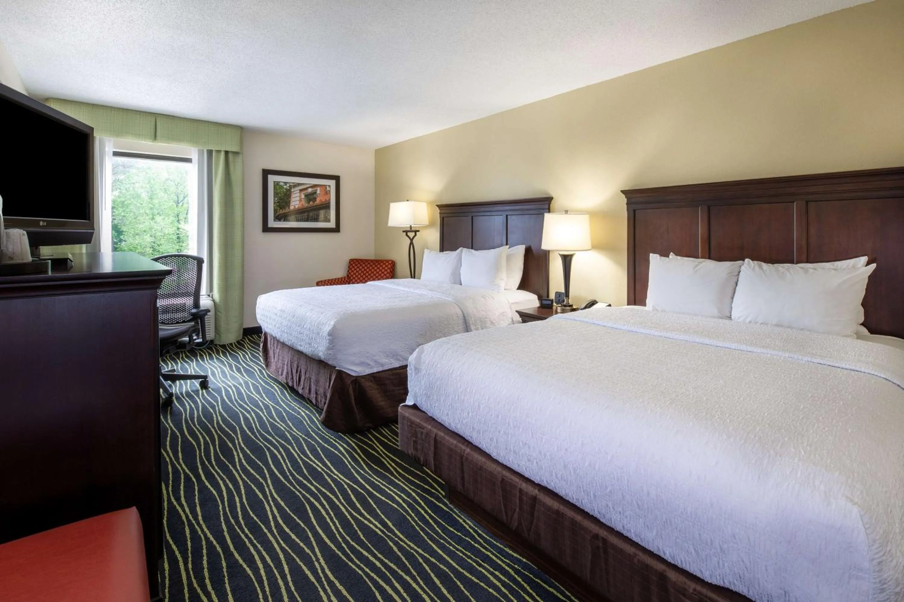 Bed in Hampton Inn Columbia I-26/Harbison Blvd