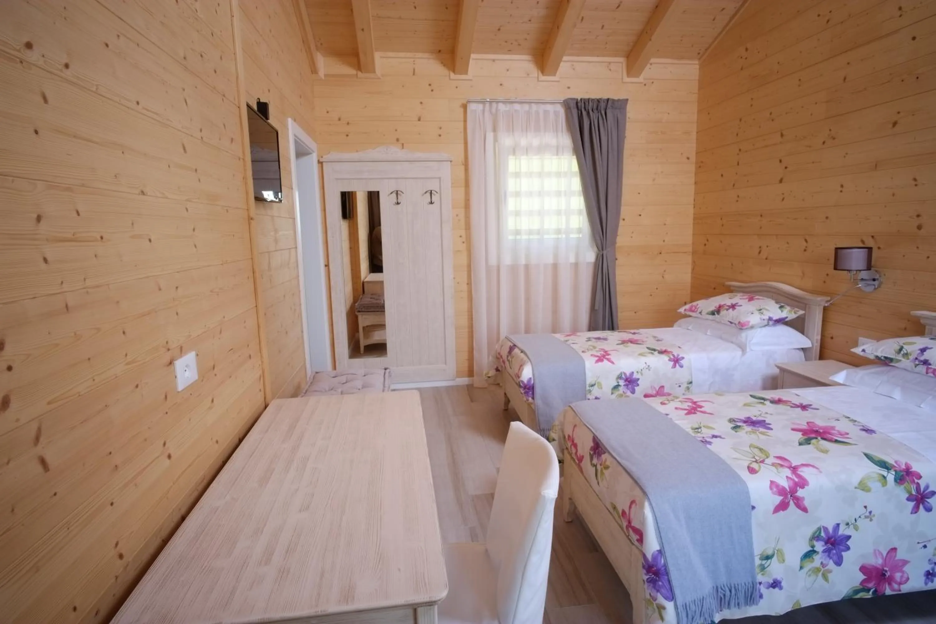 Bed in Nikolas' Valley