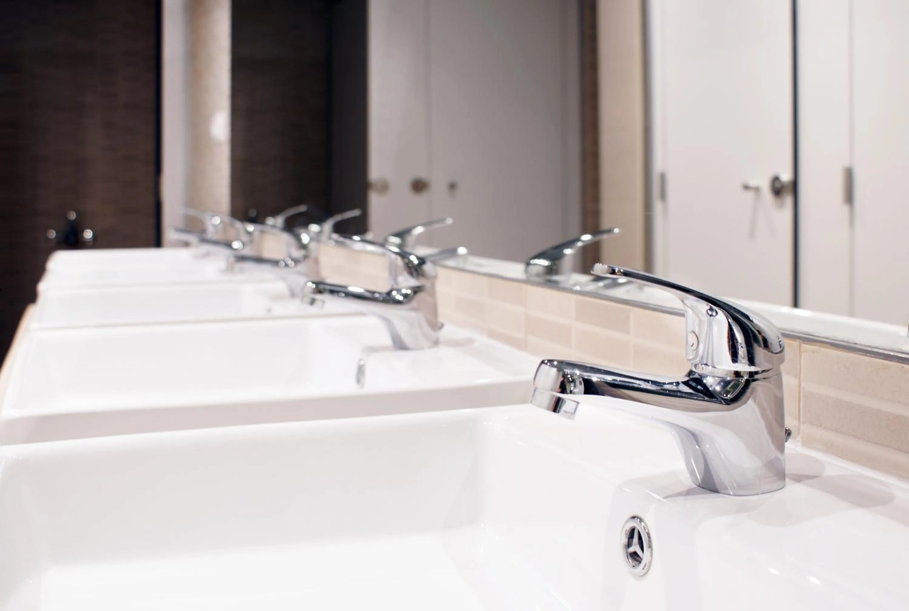 Bathroom in Black Swan Hostel