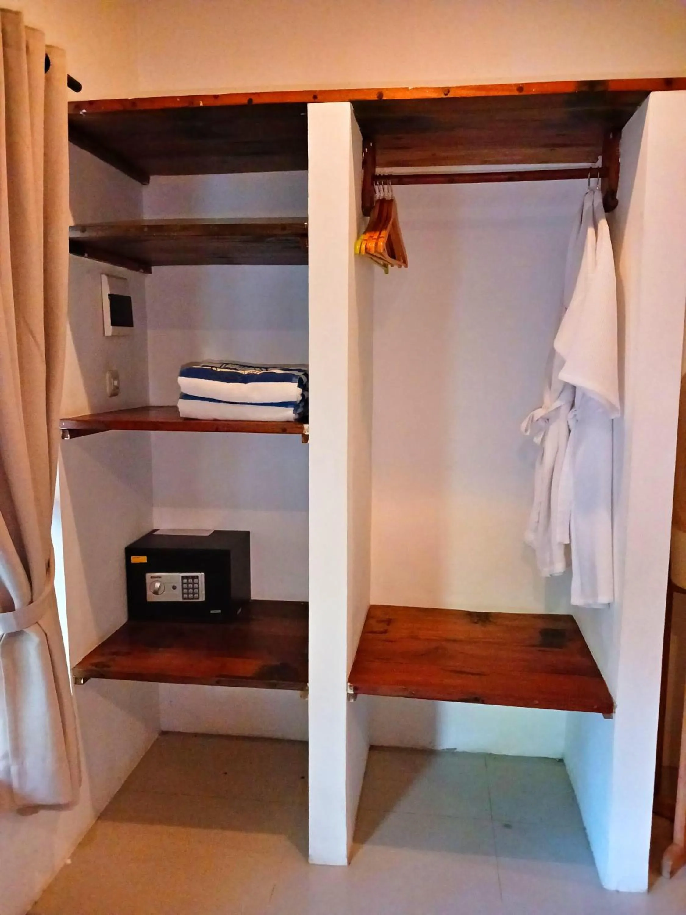 Scallywags Beach Club