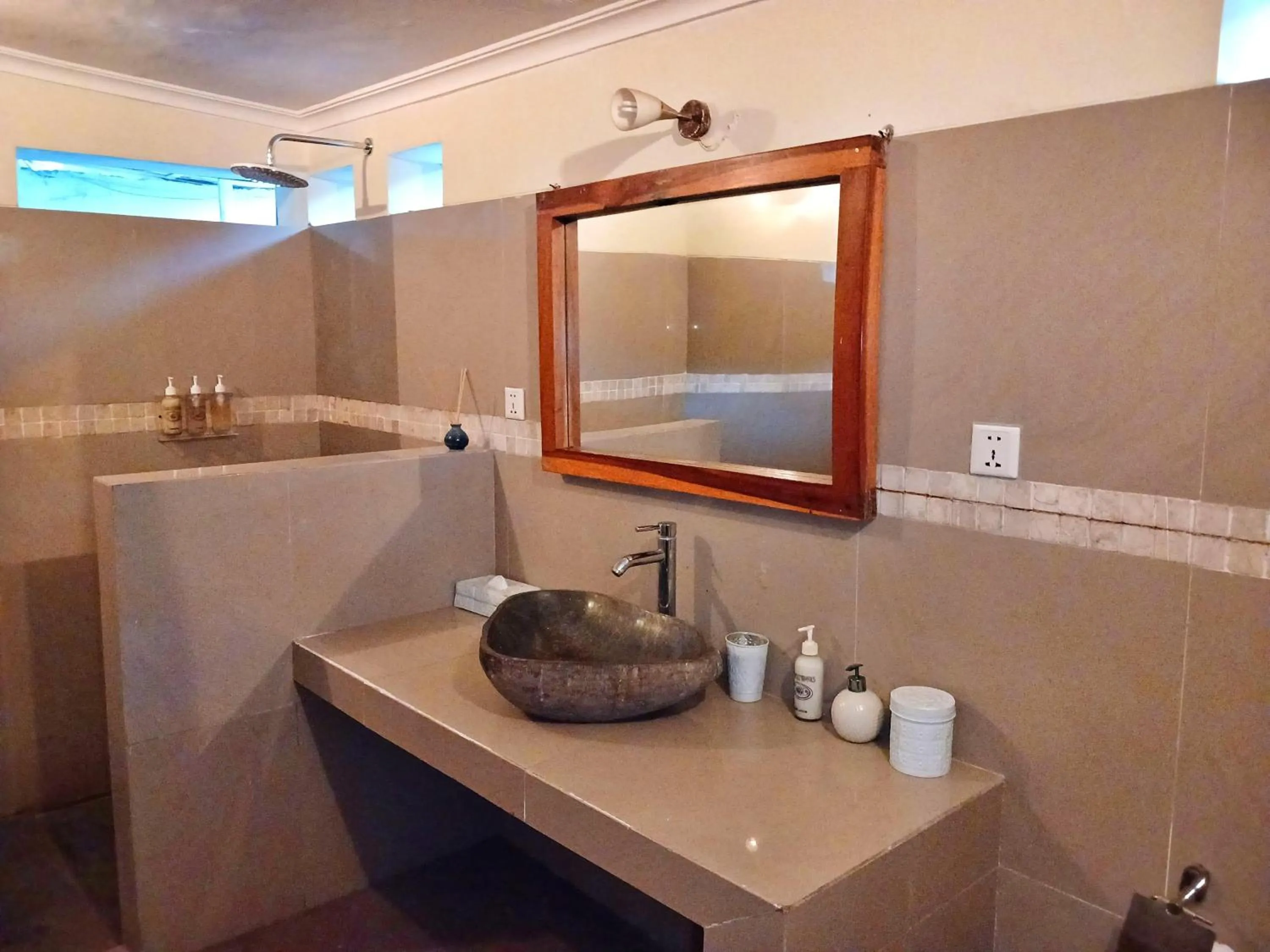 Scallywags Beach Club