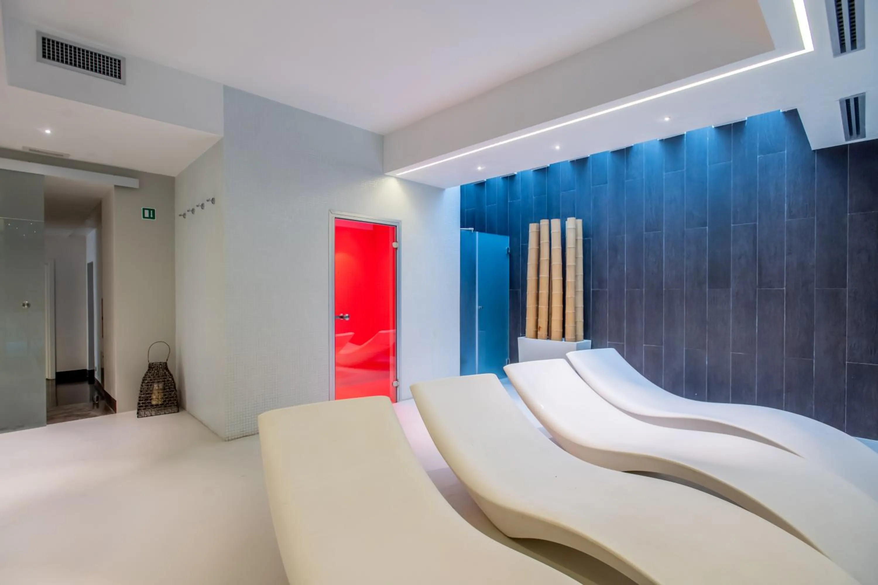 Hot Tub, Bed in De Stefano Palace Luxury Hotel