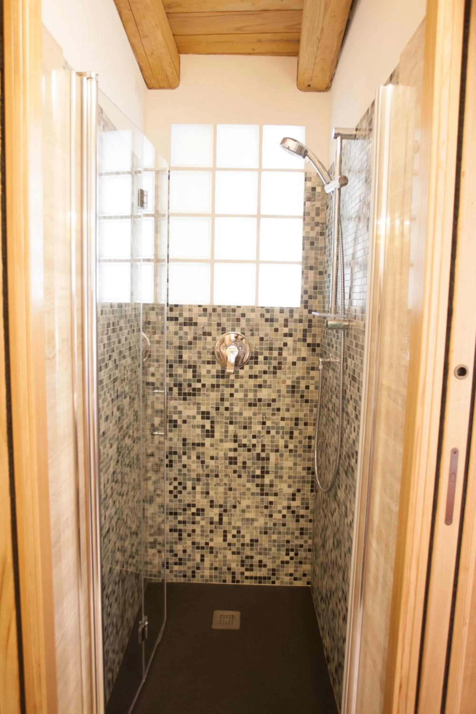 Shower in Scorci Di Mare