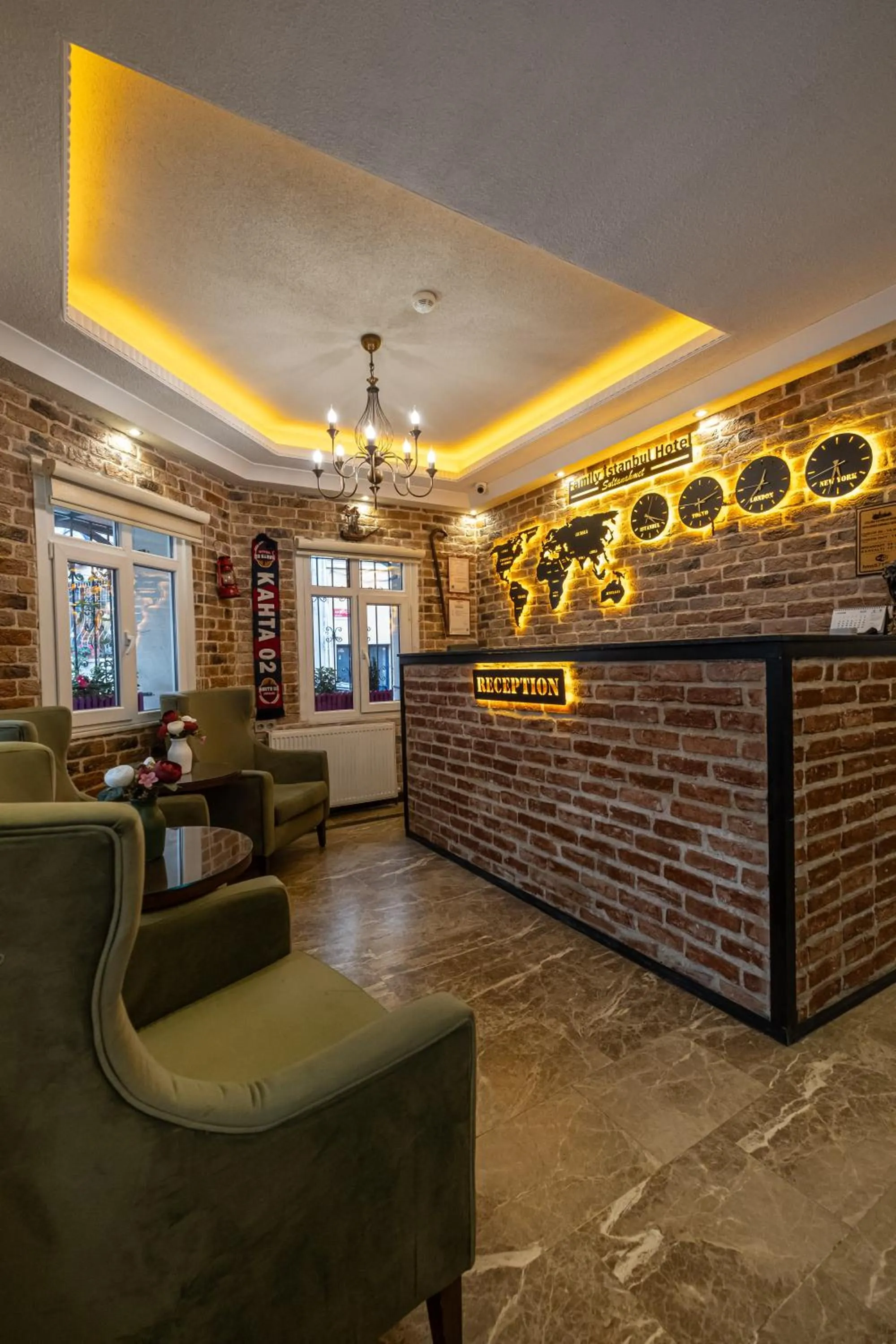 Restaurant/places to eat in Family Istanbul Hotel