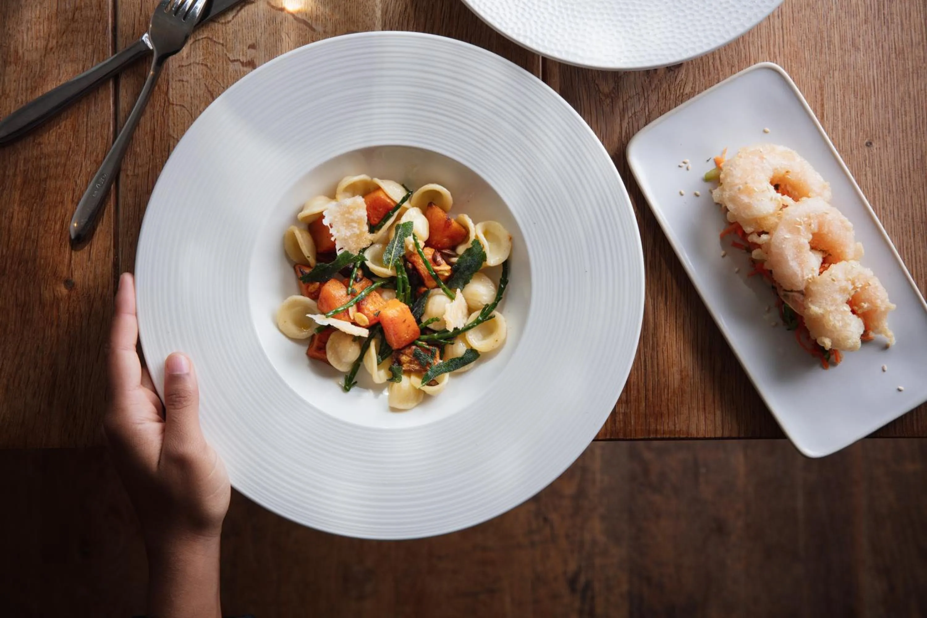 Food in The Lewinnick Lodge