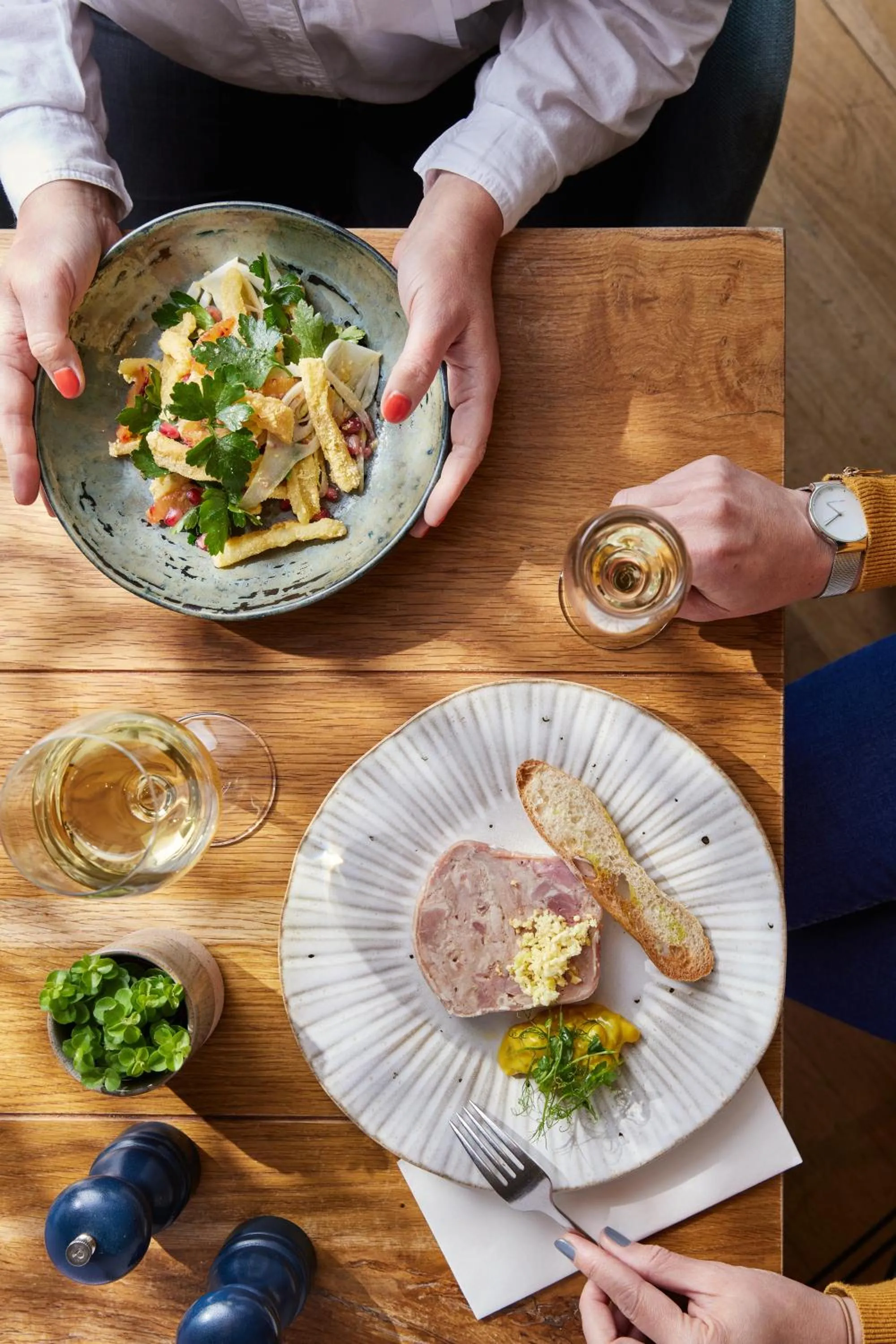 Food and drinks in The Lewinnick Lodge