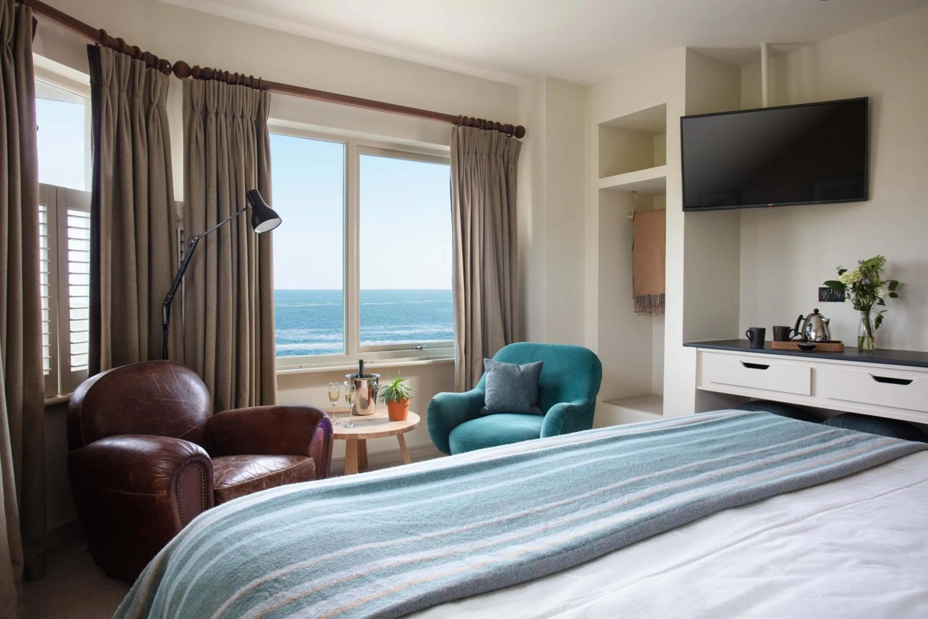 Bedroom, Bed in The Lewinnick Lodge