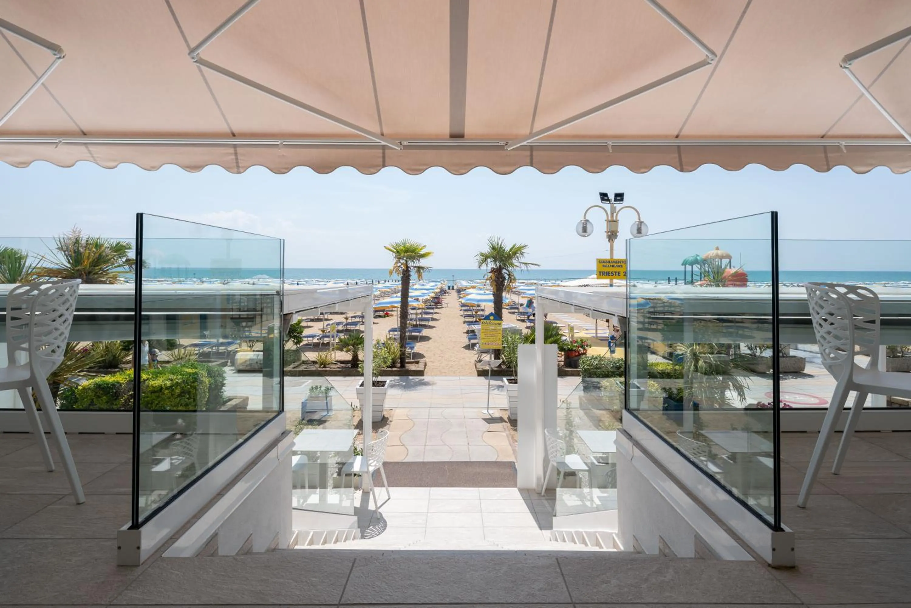 Restaurant/places to eat in Hotel Boston 3 Stelle Superior Frontemare