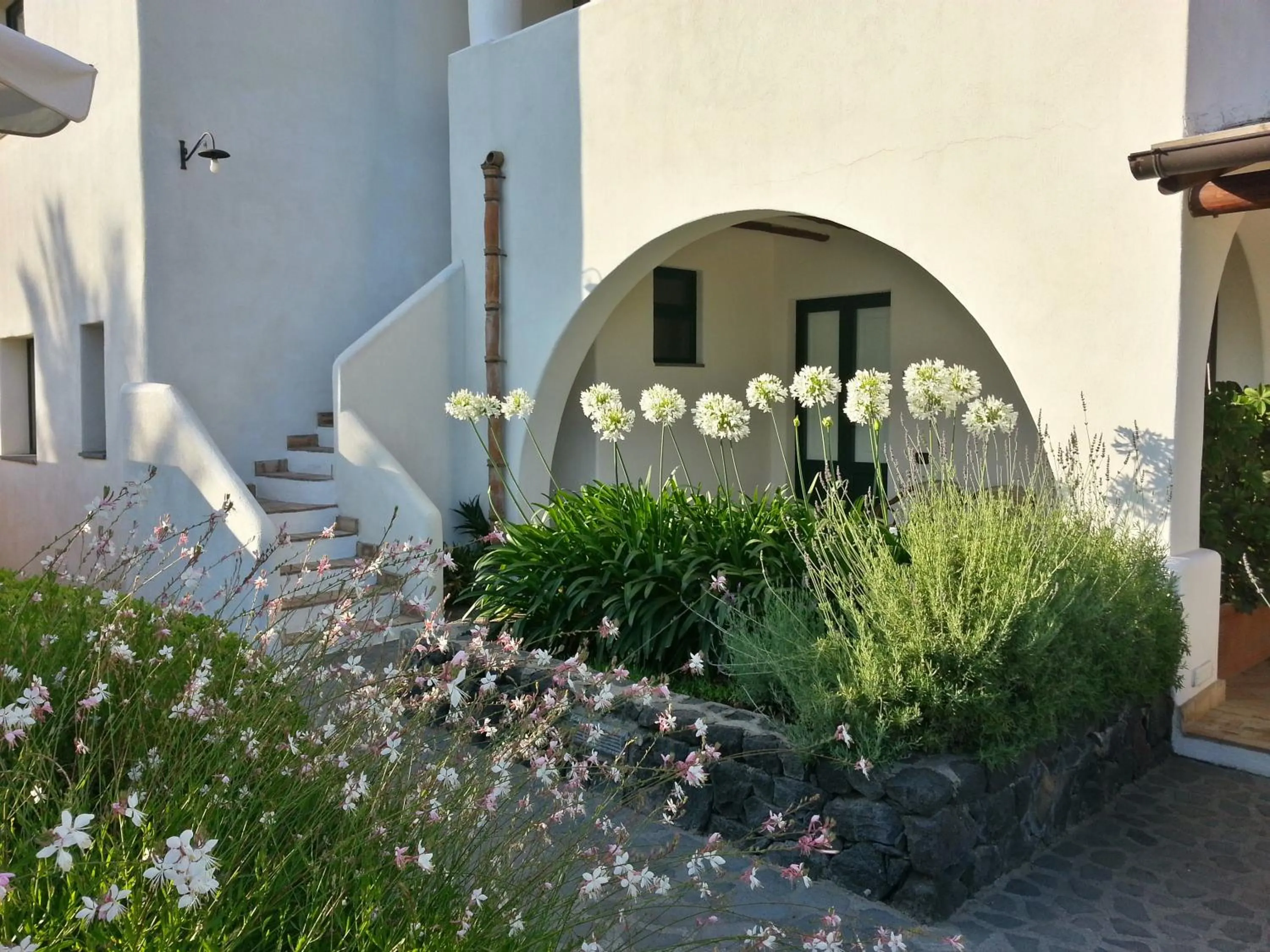 Property building in Hotel Ravesi