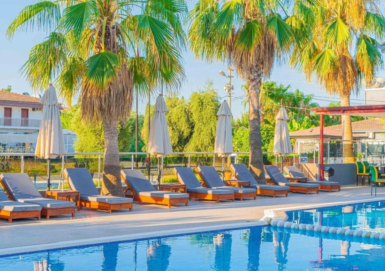 Garden in Sayanora Hotel - All Inclusive