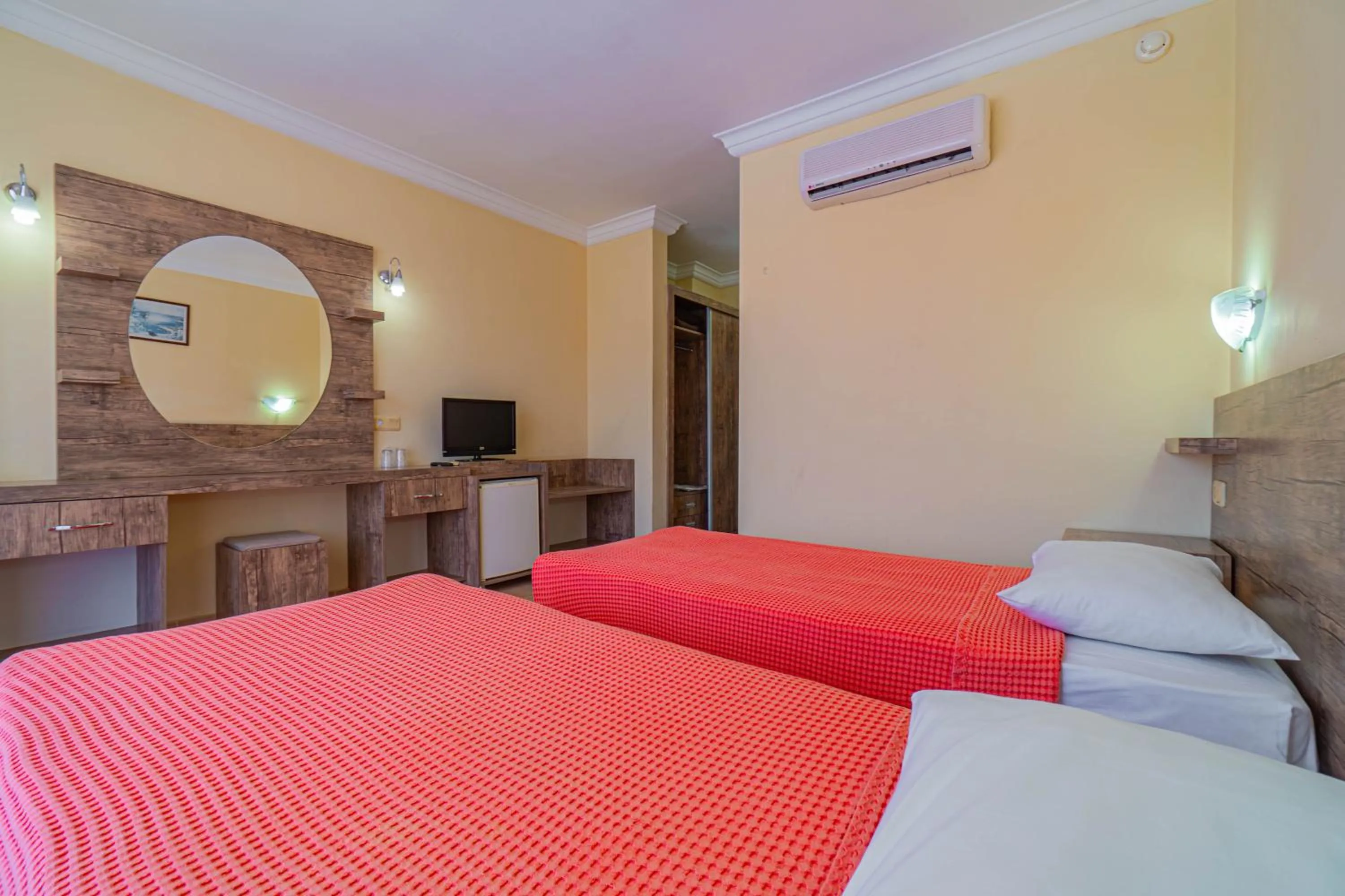 Photo of the whole room, Bed in Sayanora Hotel - All Inclusive