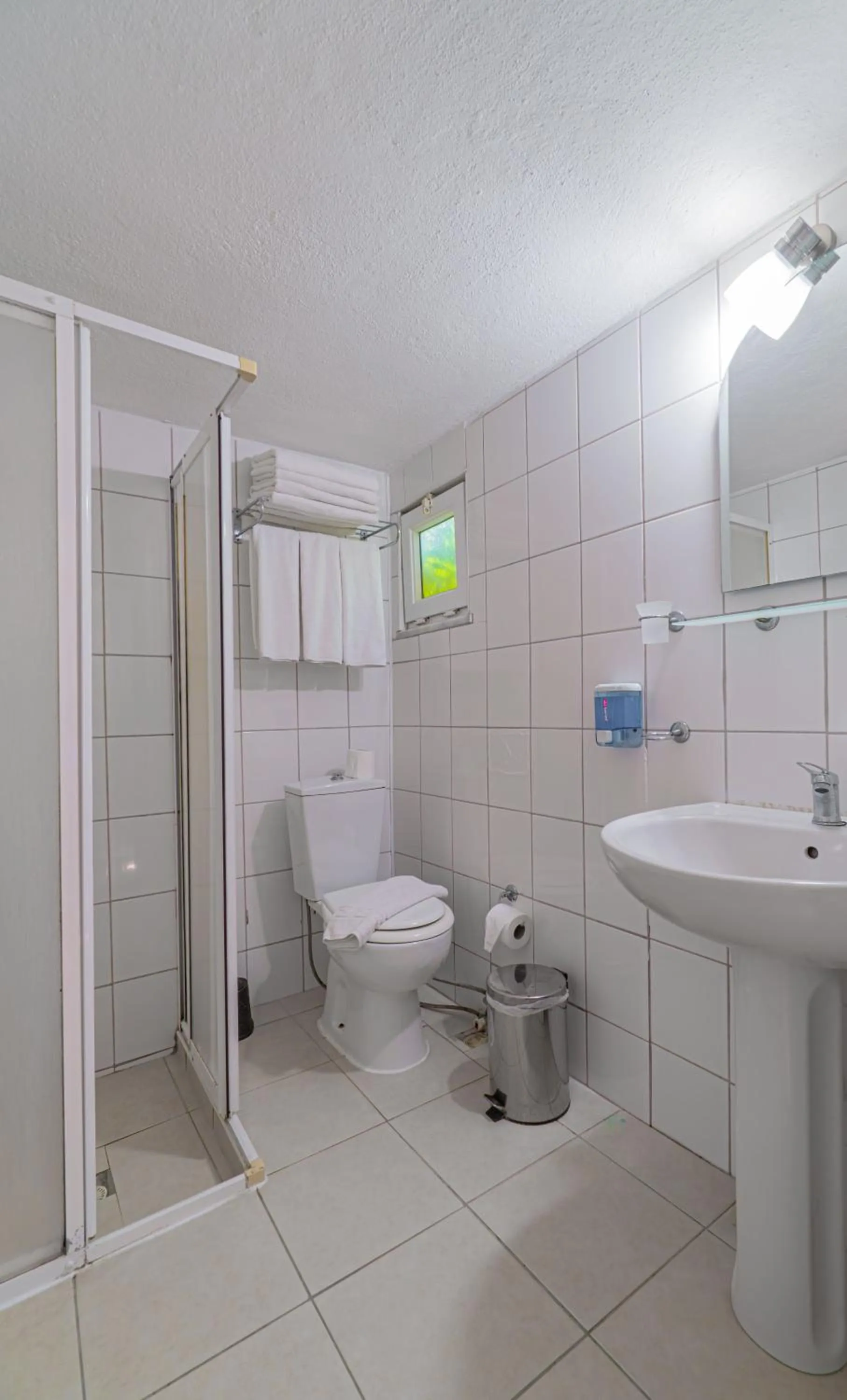 Shower in Sayanora Hotel - All Inclusive