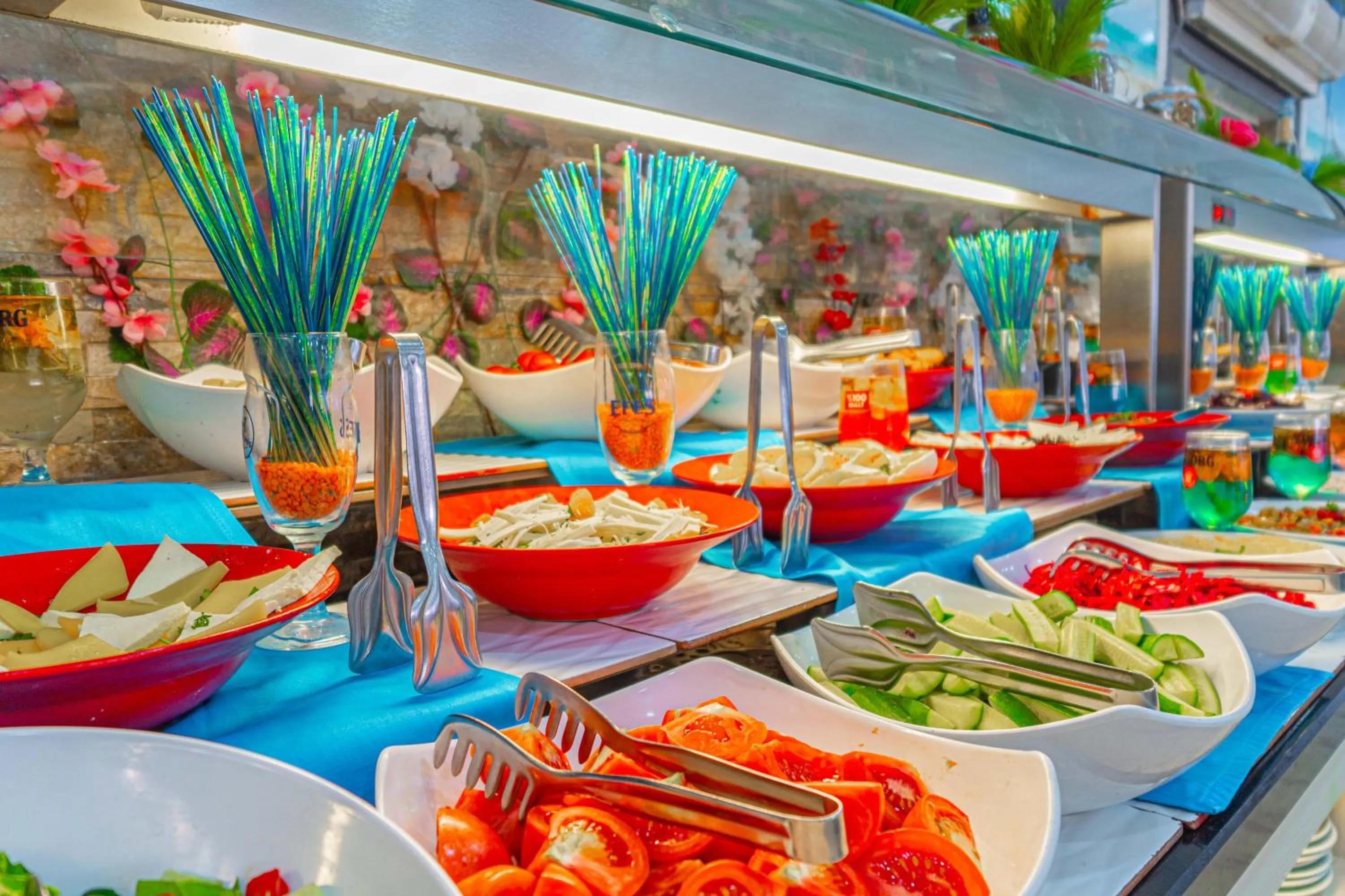 Food and drinks in Sayanora Hotel - All Inclusive